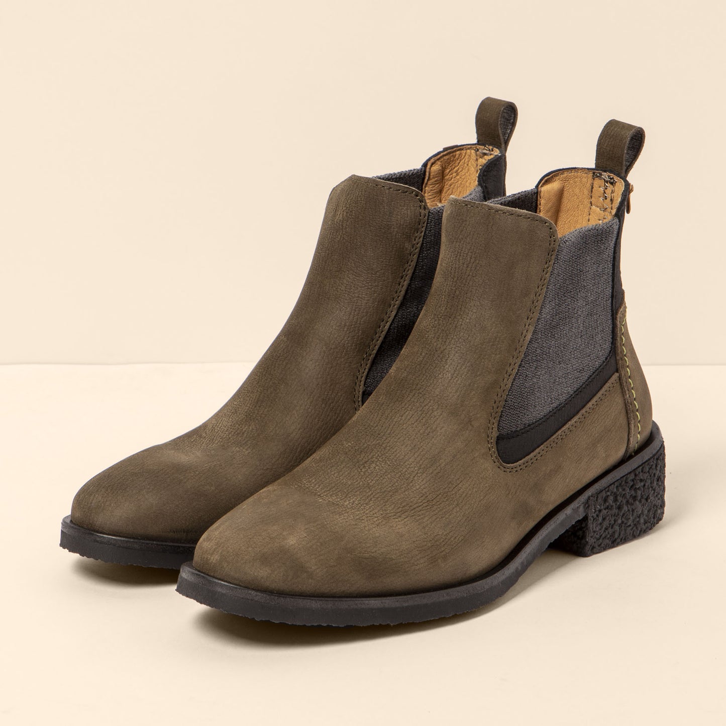 gid://shopify/Product/15700153532748_5
