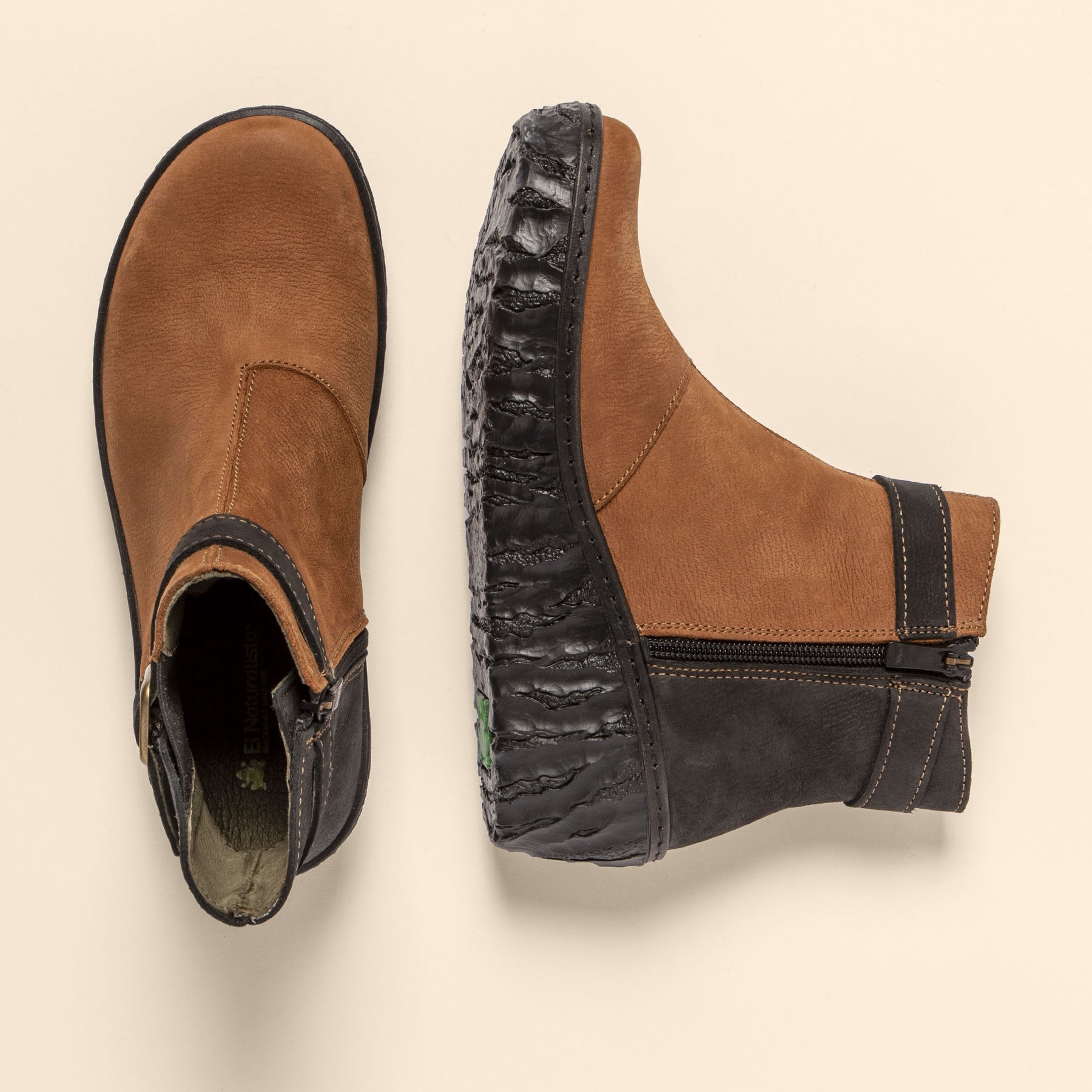 gid://shopify/Product/15699904790860_7