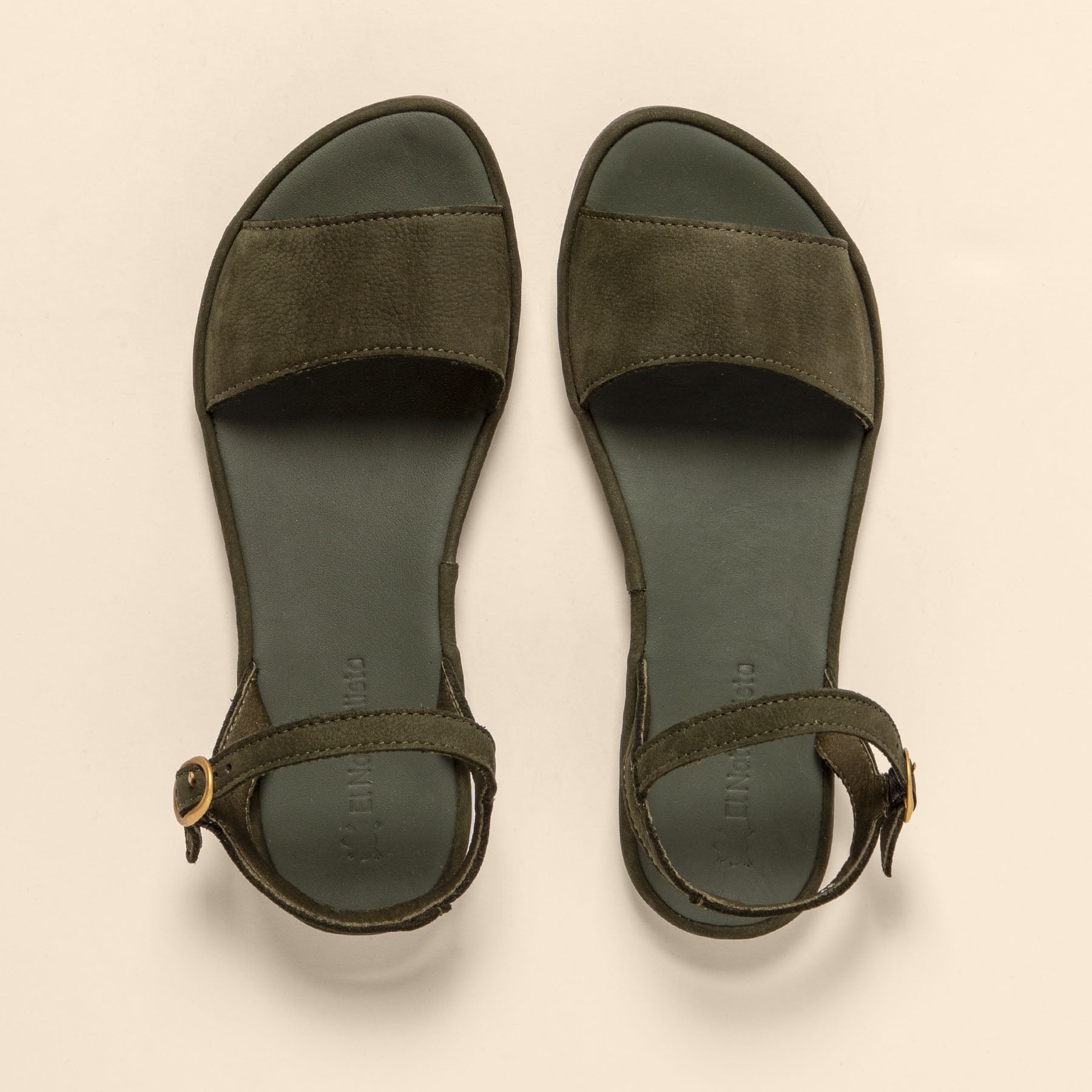 gid://shopify/Product/15700462567756_4