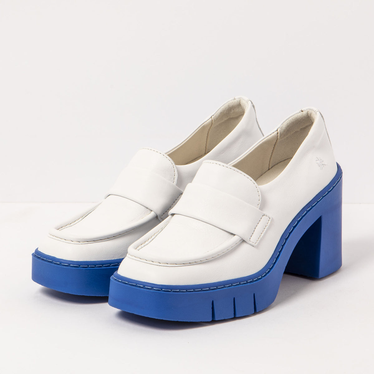 gid://shopify/Product/16171740070220_5