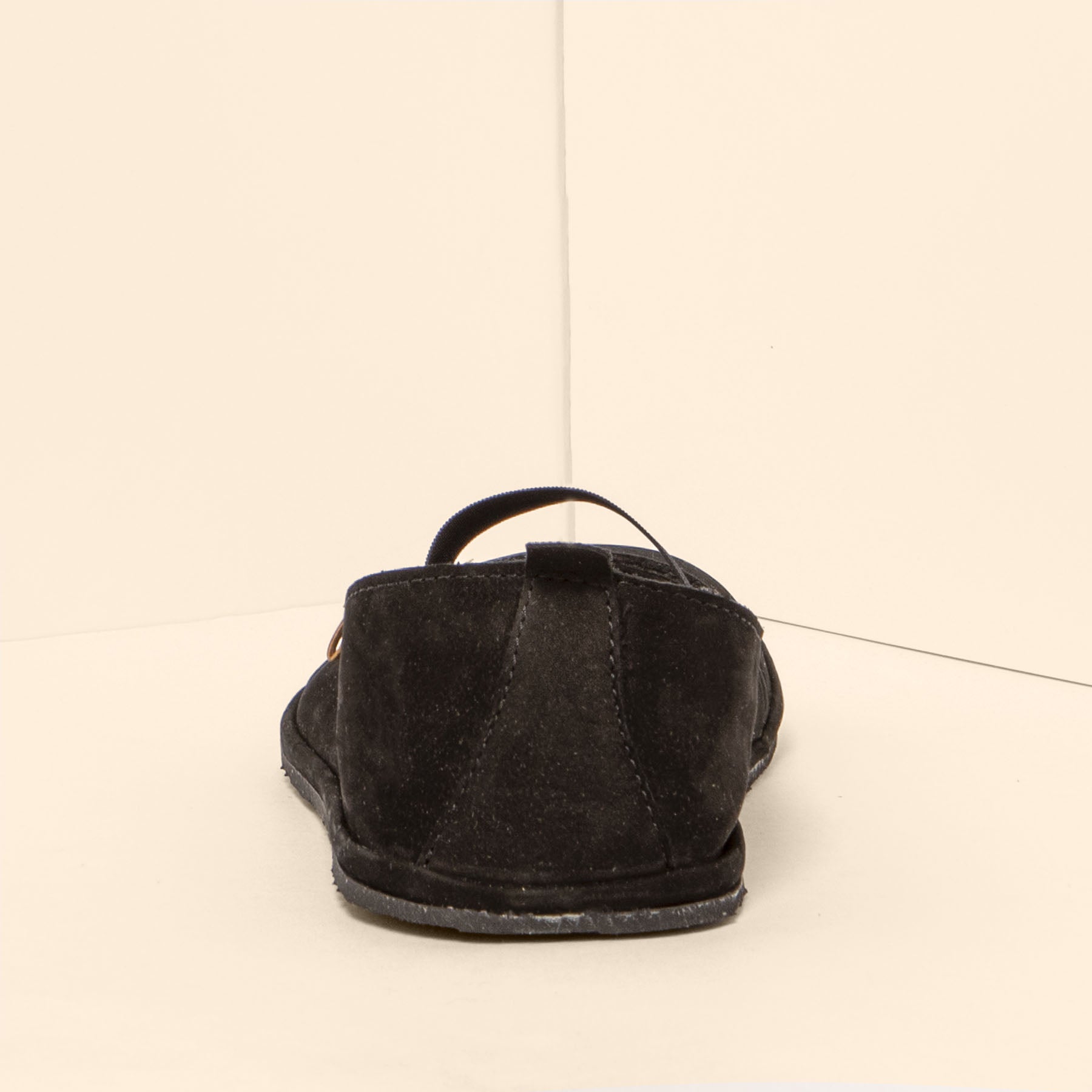 gid://shopify/Product/15700375241036_5