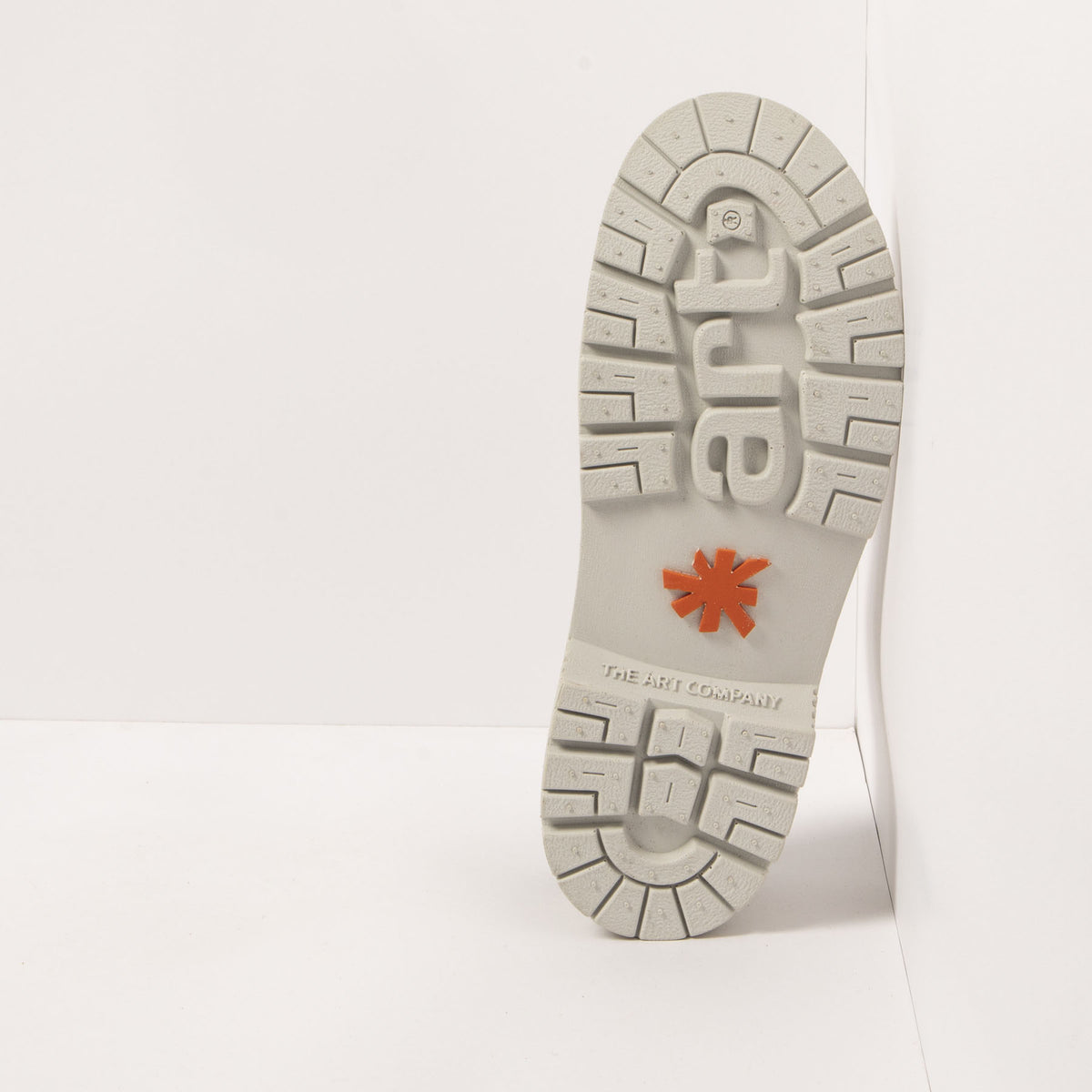 gid://shopify/Product/16171566825804_6