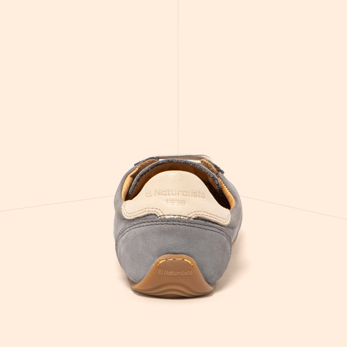 gid://shopify/Product/16124815376716_5