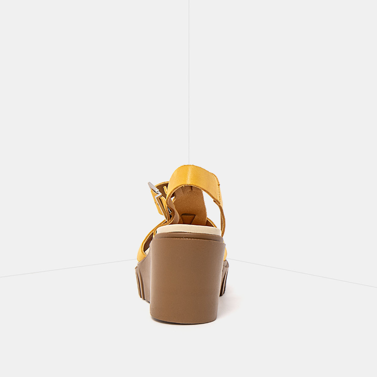 gid://shopify/Product/16173101777228_5