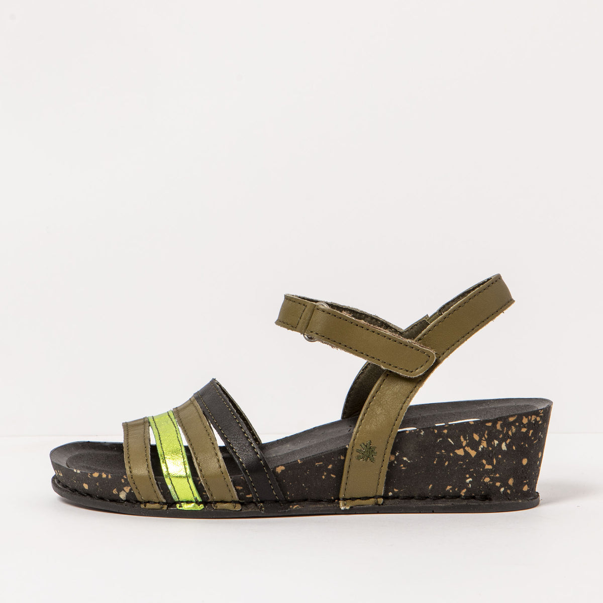 gid://shopify/Product/16171594514764_4