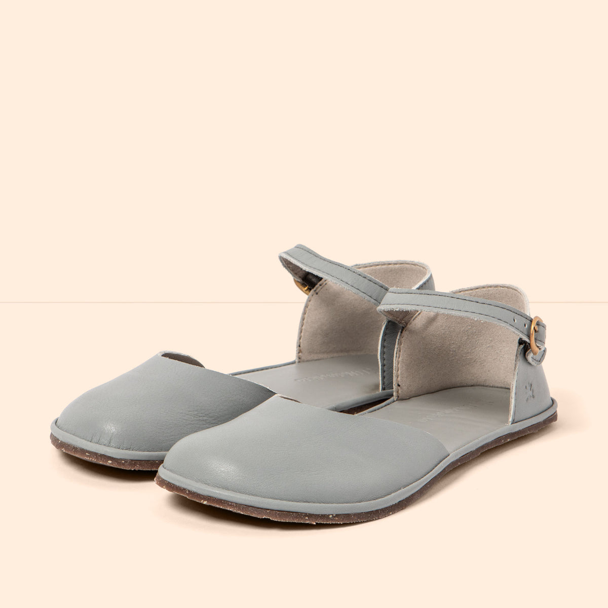 gid://shopify/Product/16124717695308_2