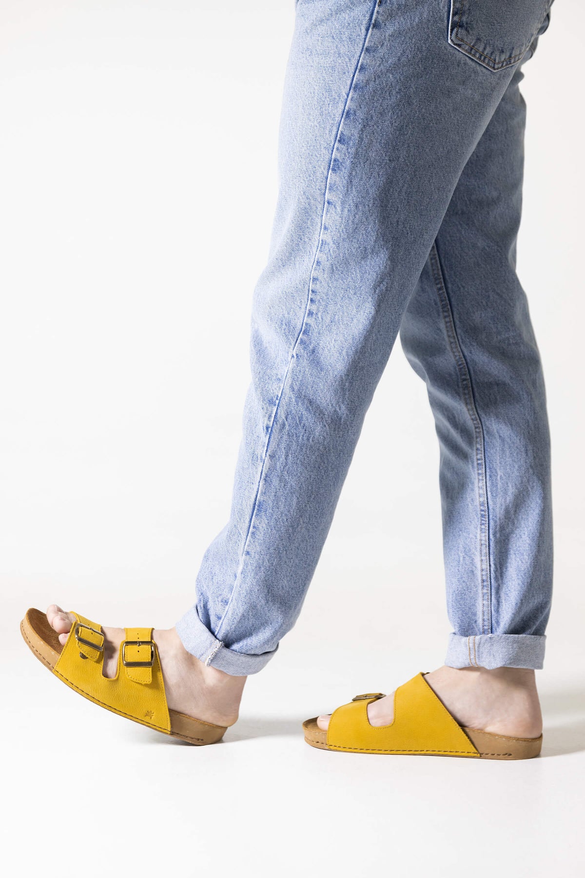 gid://shopify/Product/16124769861964_8