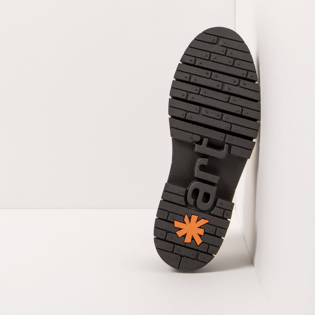 gid://shopify/Product/16171602182476_6