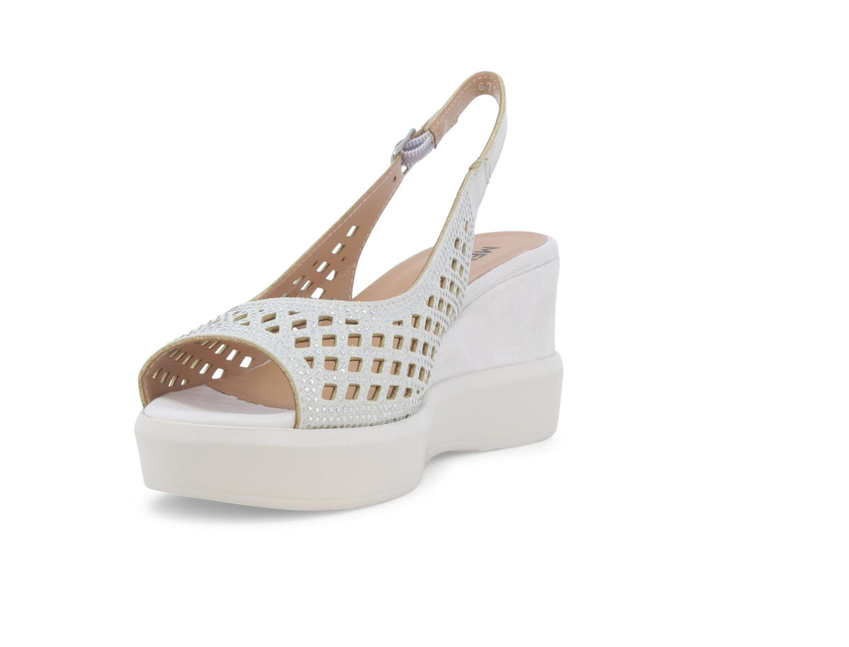 gid://shopify/Product/15685849088332_3