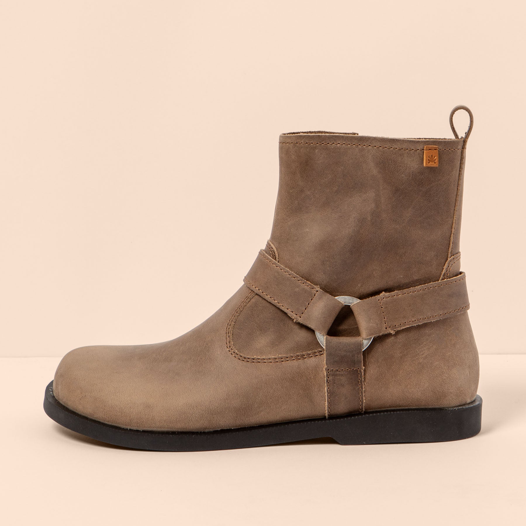 gid://shopify/Product/15700861124940_1
