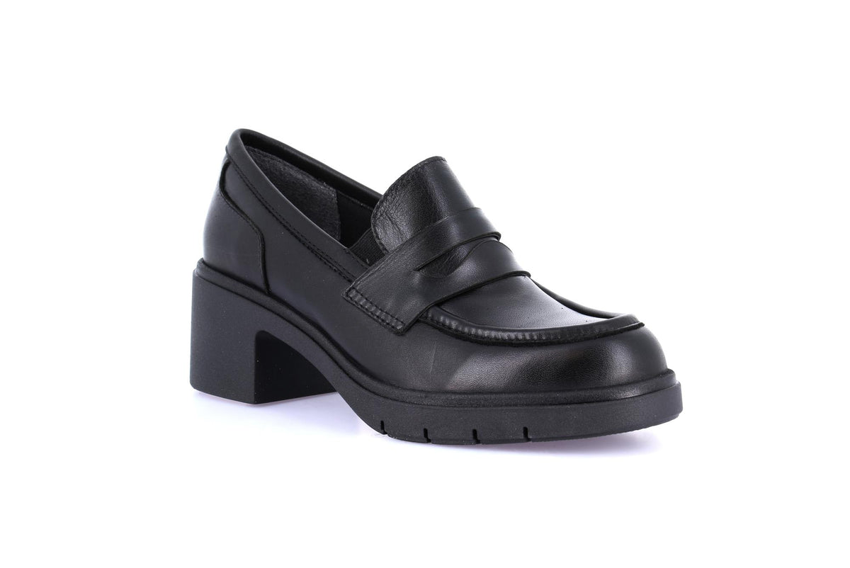 gid://shopify/Product/16106656956748_1
