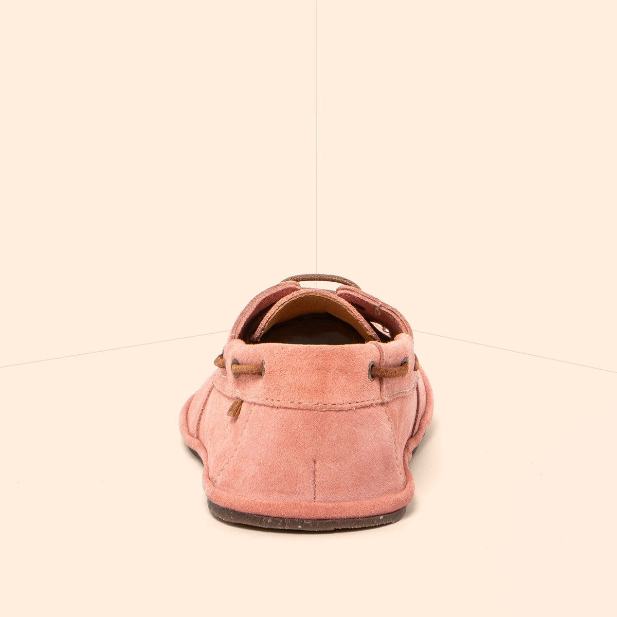 gid://shopify/Product/16124711633228_5