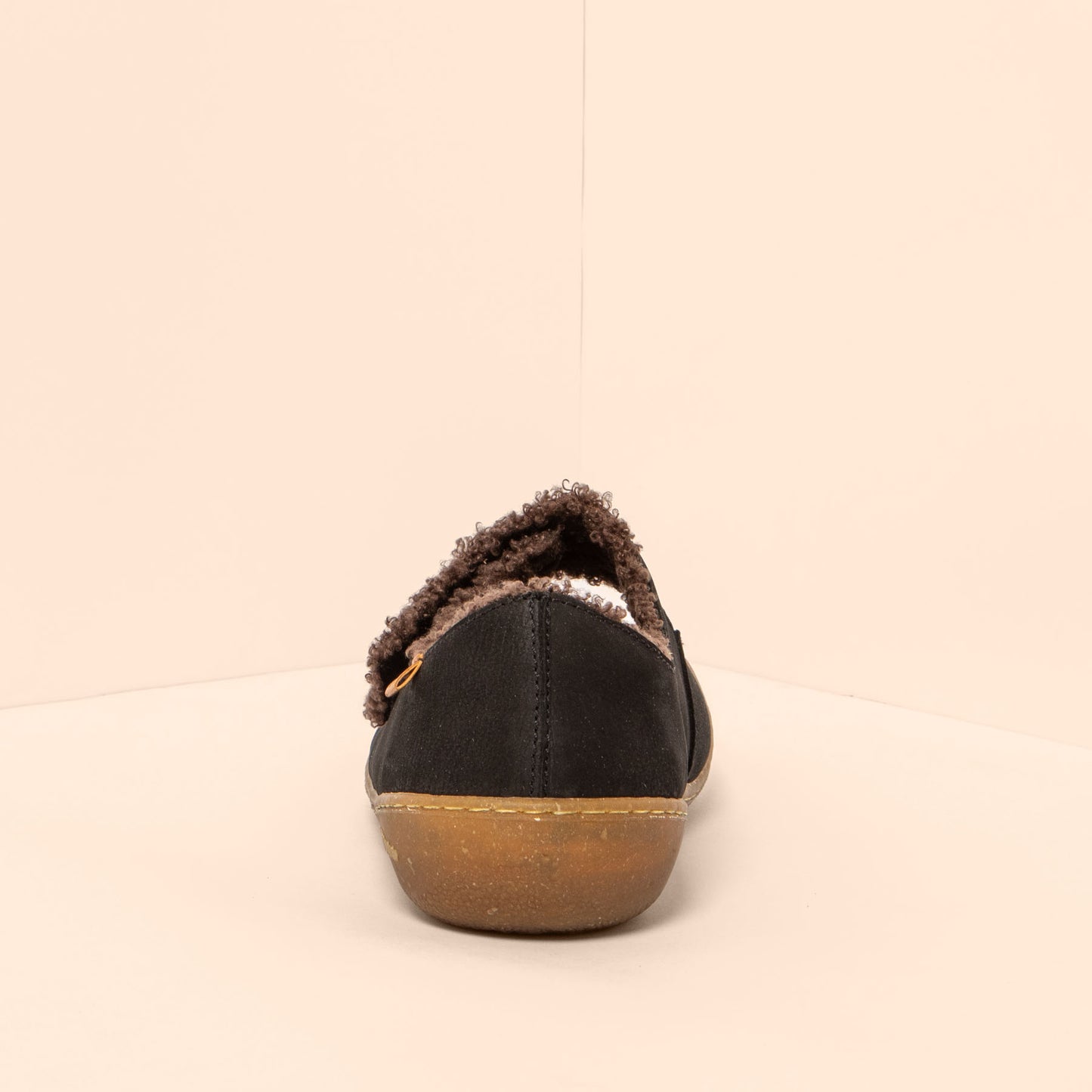 gid://shopify/Product/15700857422156_5