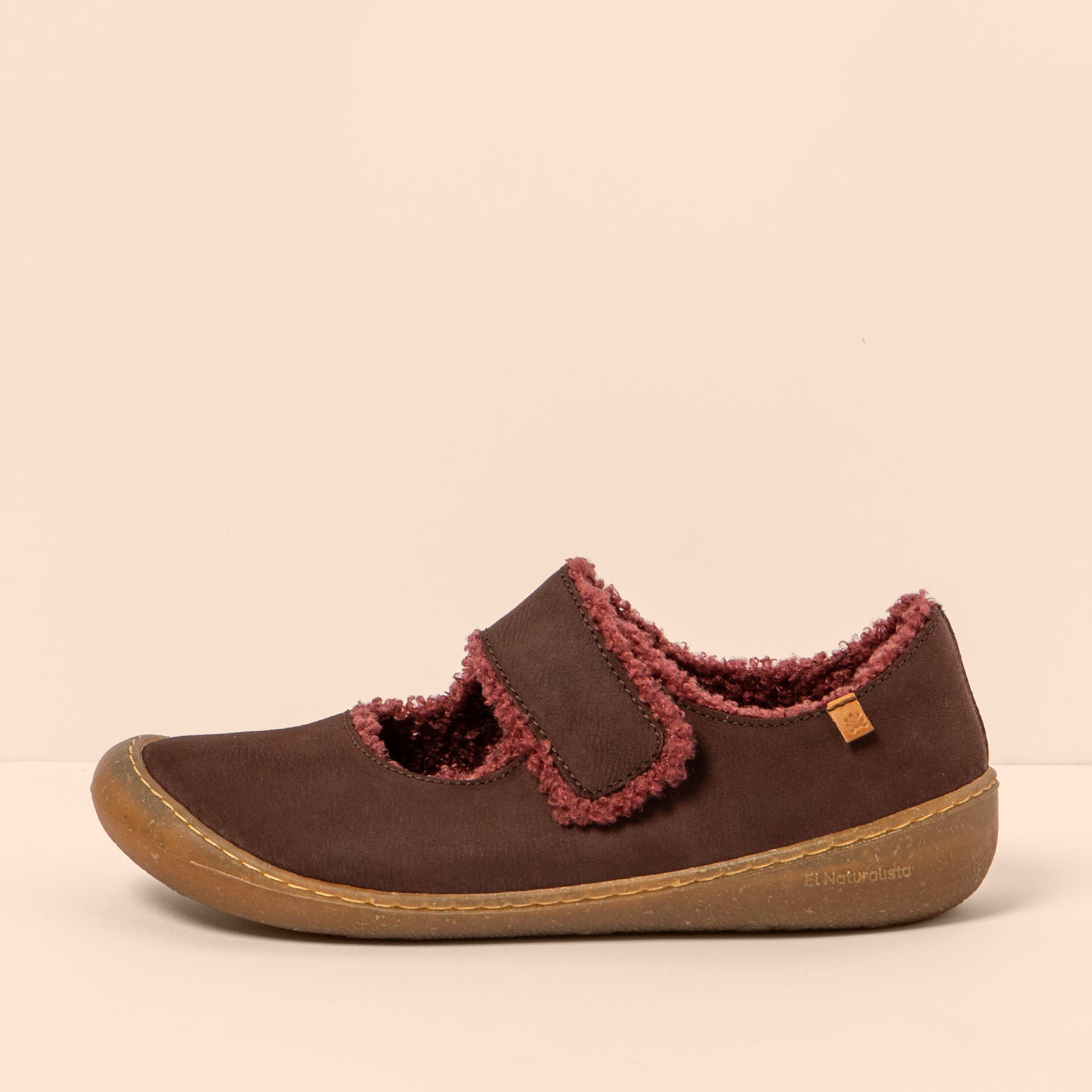 gid://shopify/Product/15700857553228_1
