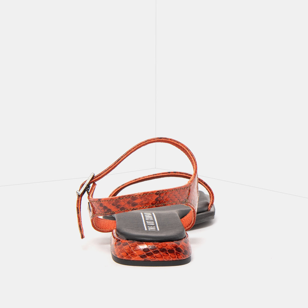 gid://shopify/Product/16173038174540_5