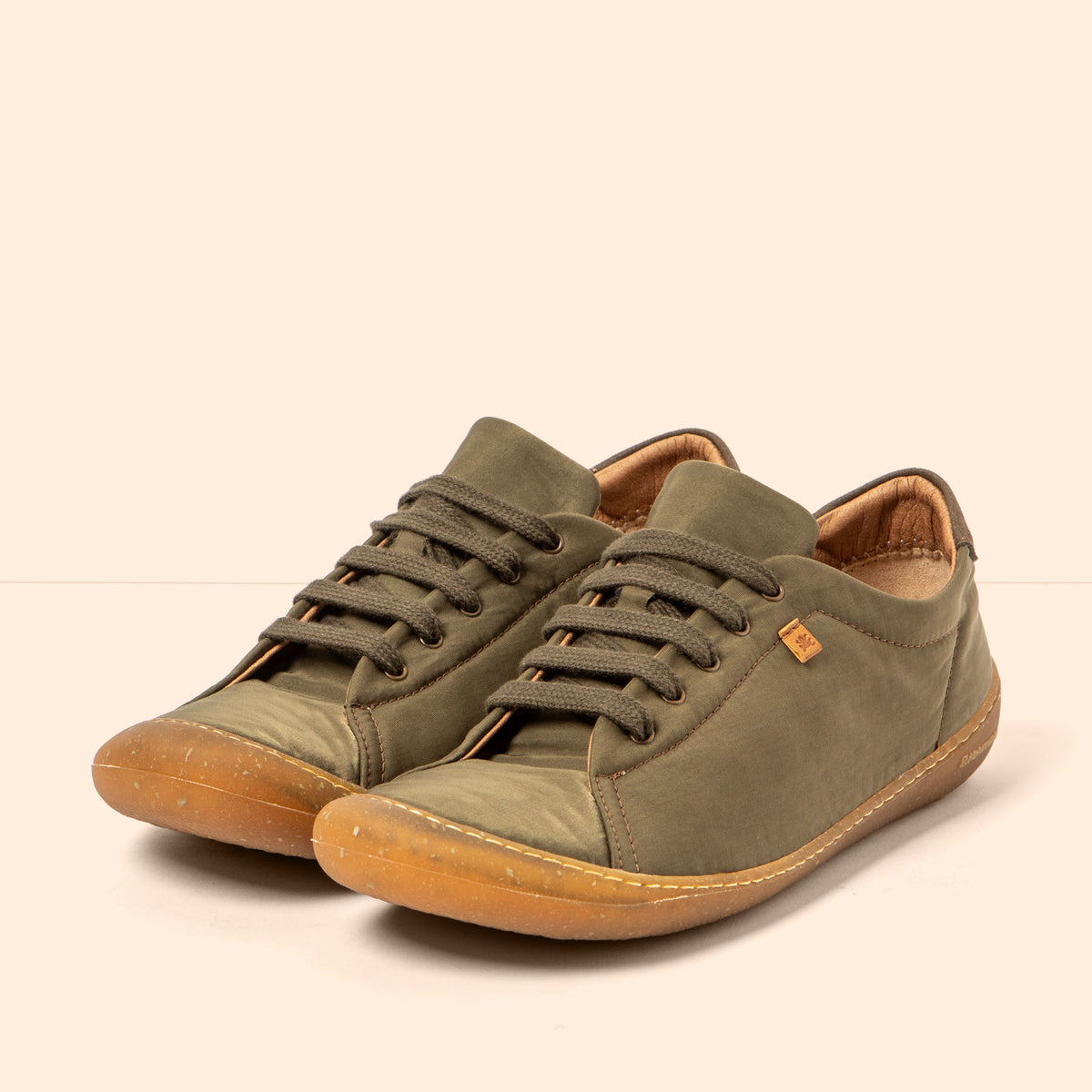 gid://shopify/Product/16124734800204_2