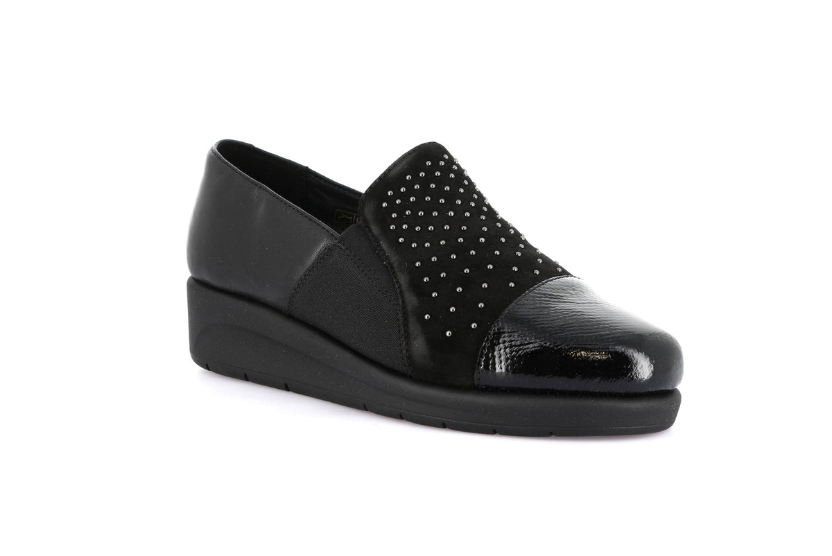 gid://shopify/Product/16106987848012_1
