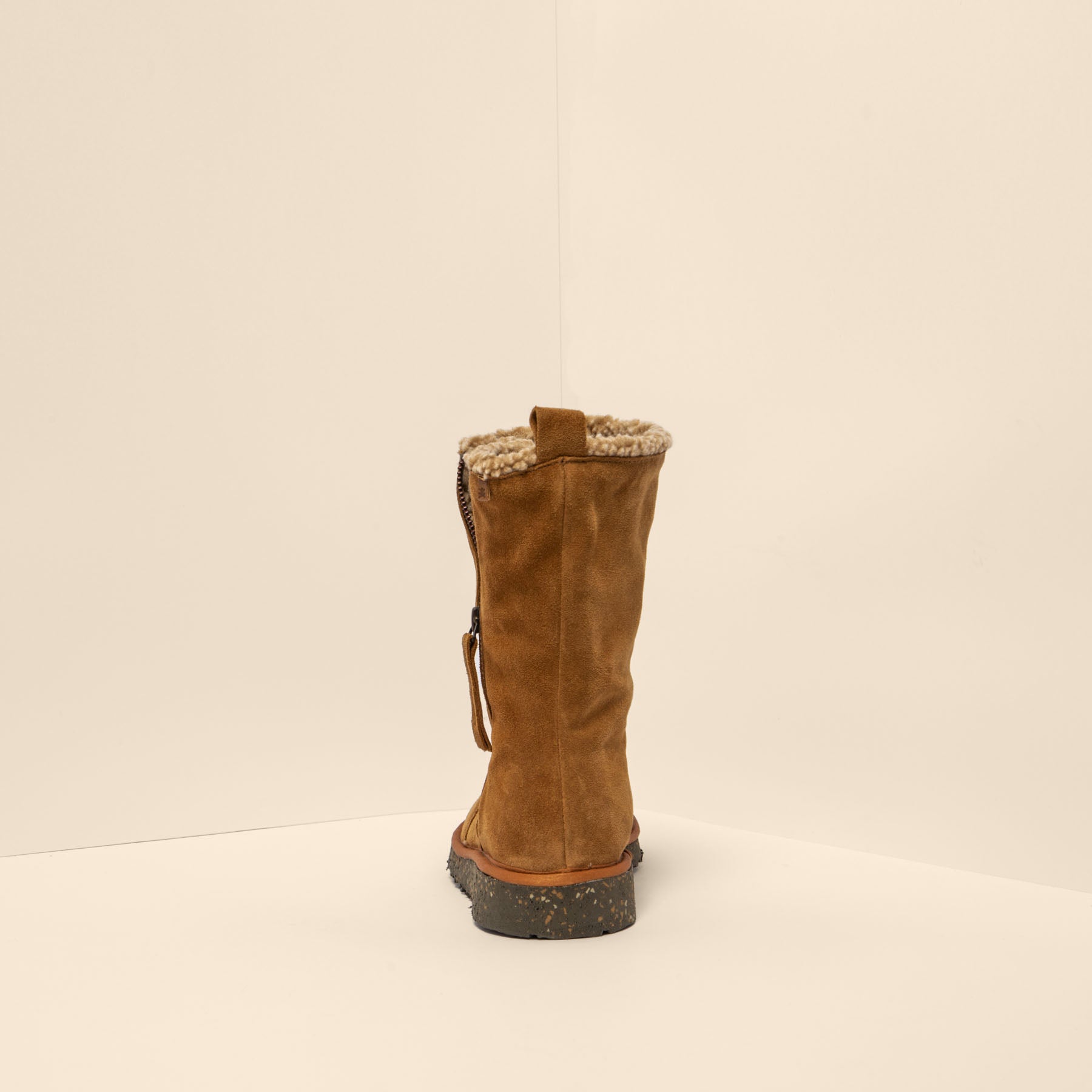 gid://shopify/Product/15700028326220_5