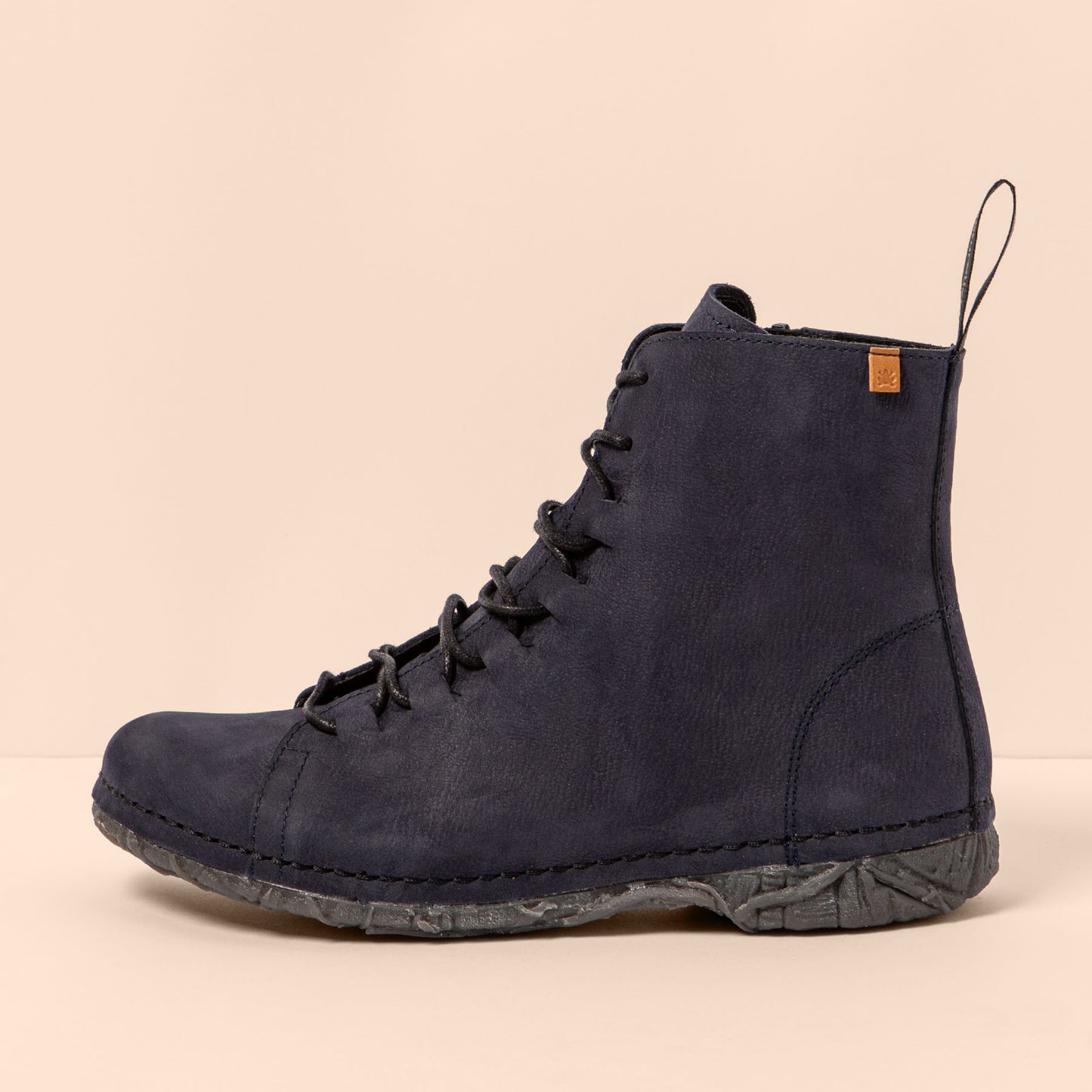 gid://shopify/Product/15700903100748_1