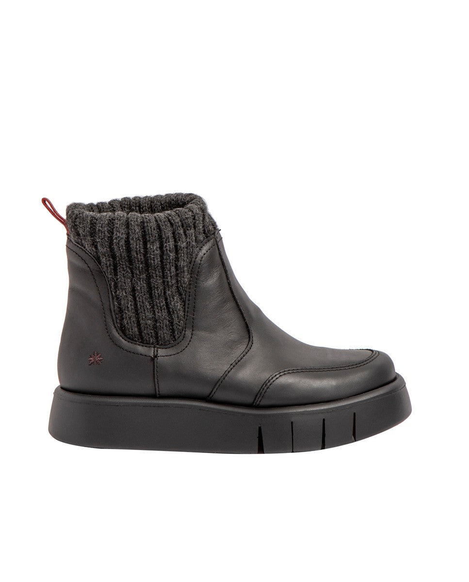 gid://shopify/Product/15785701376332_1