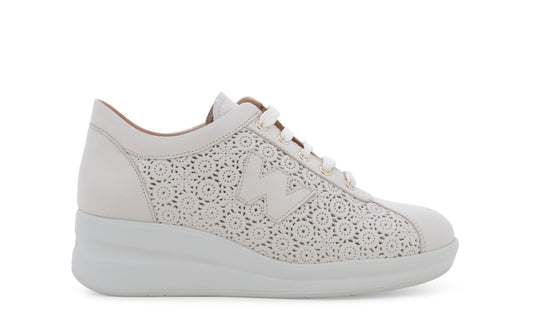 gid://shopify/Product/15685829591372_1