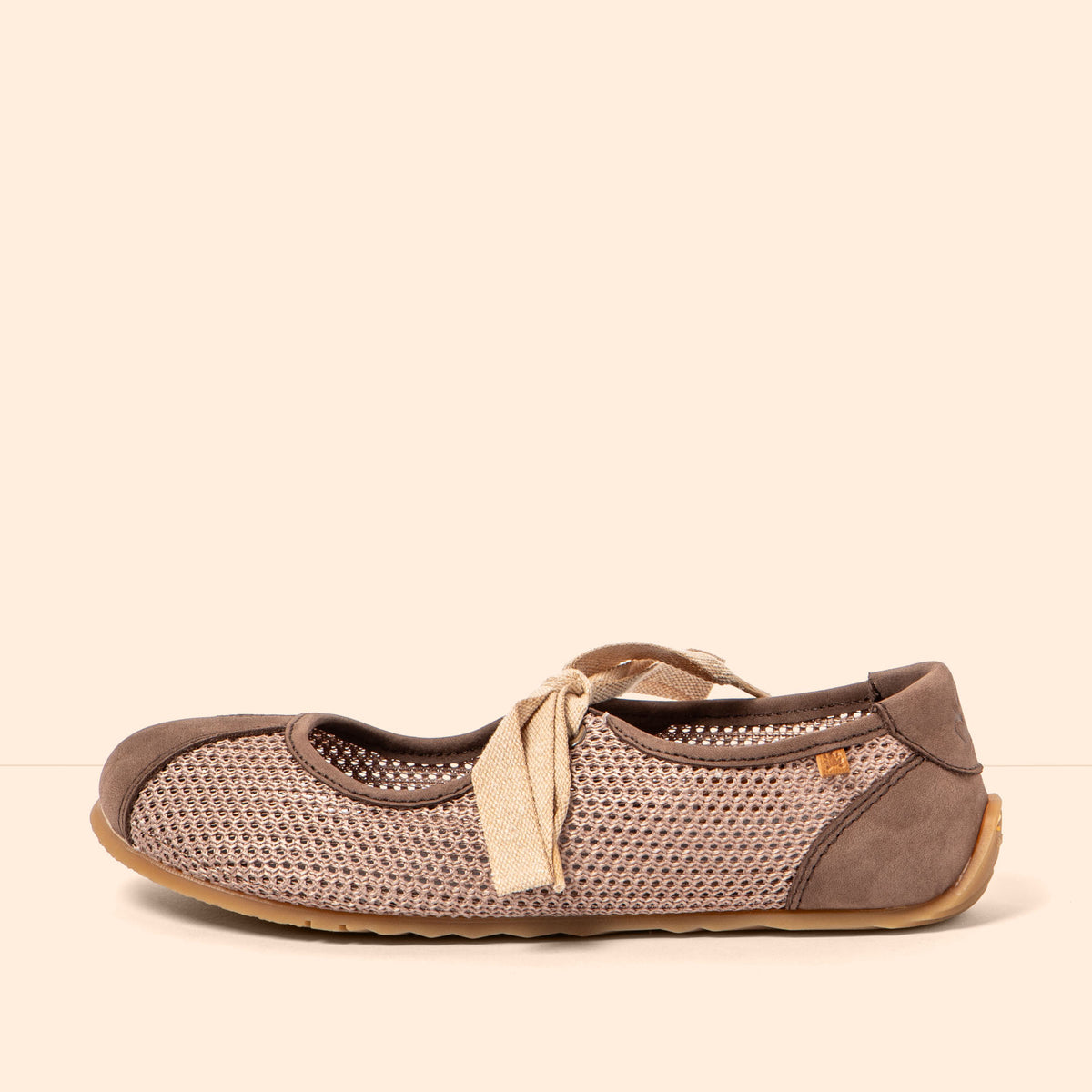 gid://shopify/Product/16124828844364_1