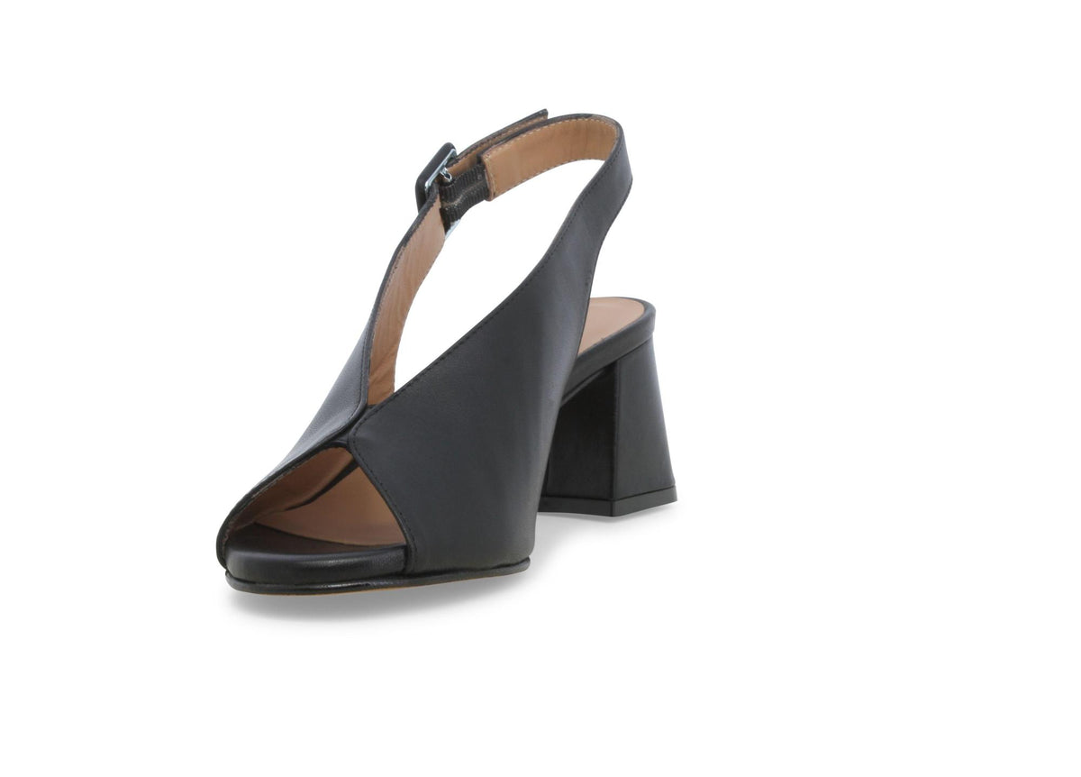 gid://shopify/Product/15761225777484_3