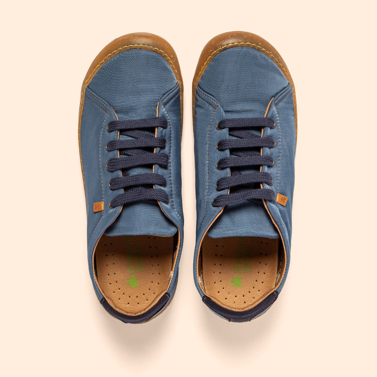 gid://shopify/Product/16124737356108_4