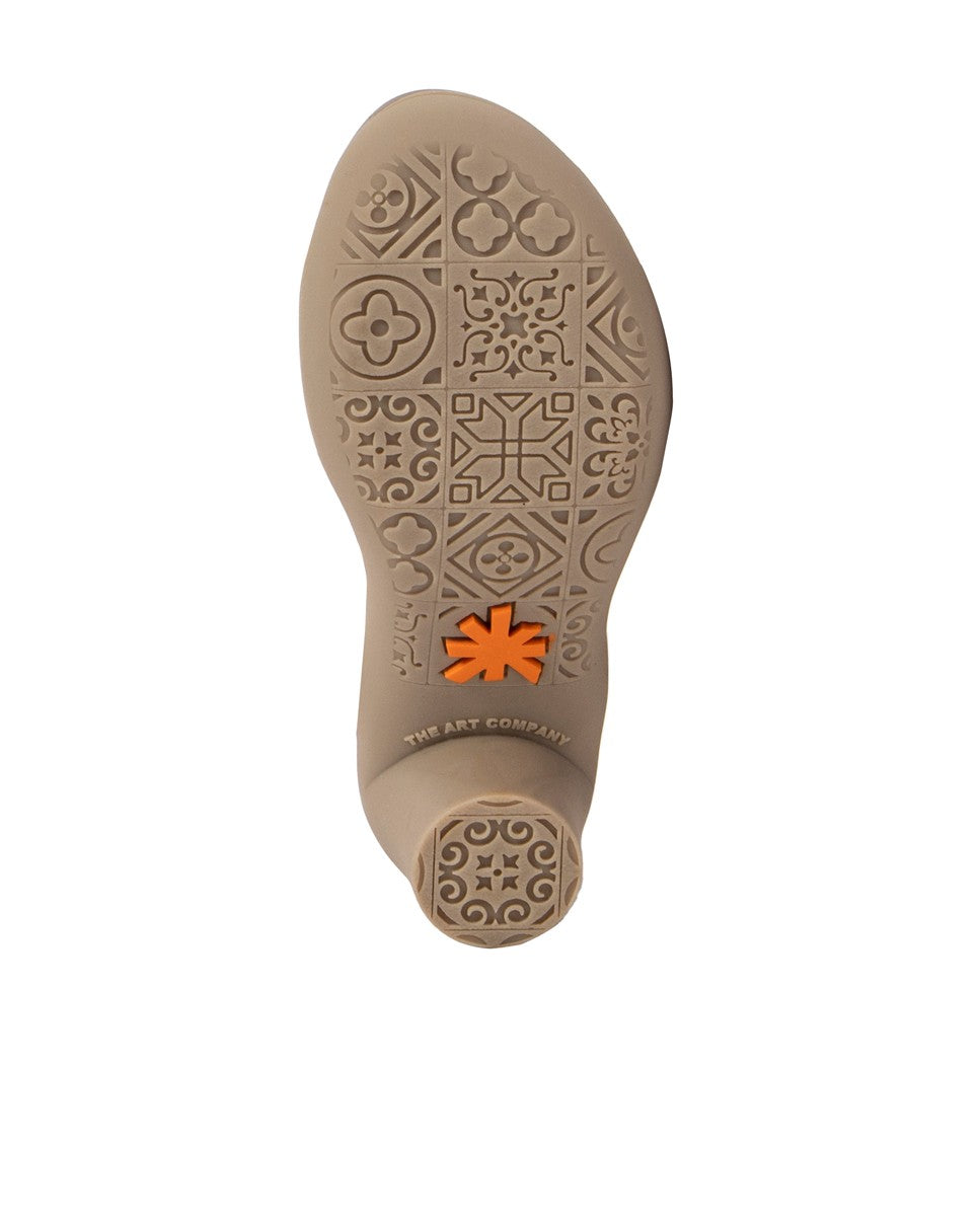 gid://shopify/Product/15785712320844_3
