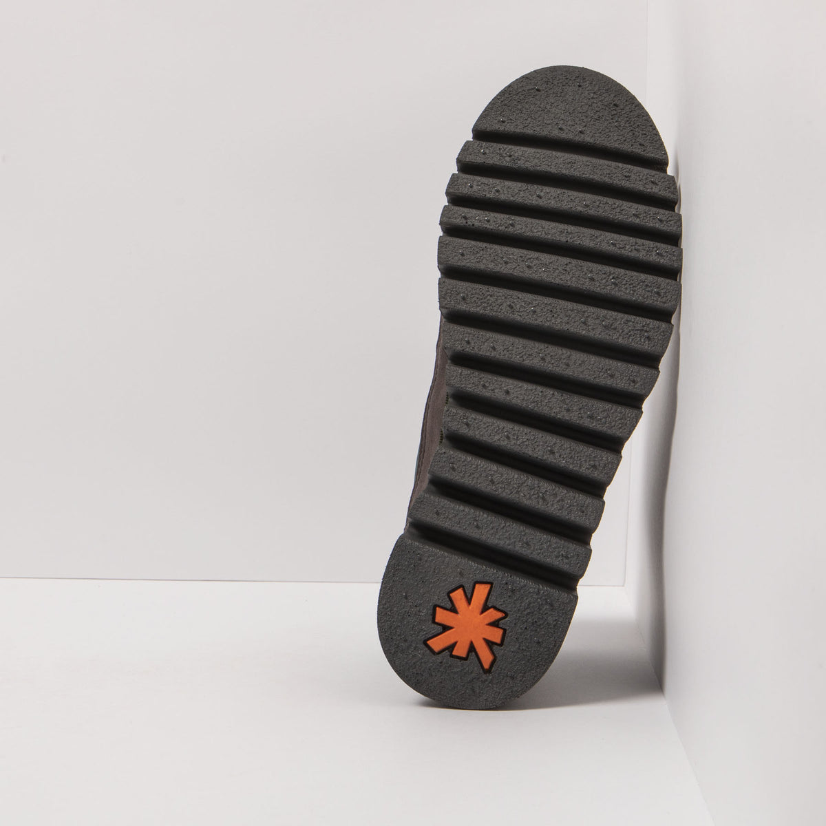 gid://shopify/Product/16171363598668_6