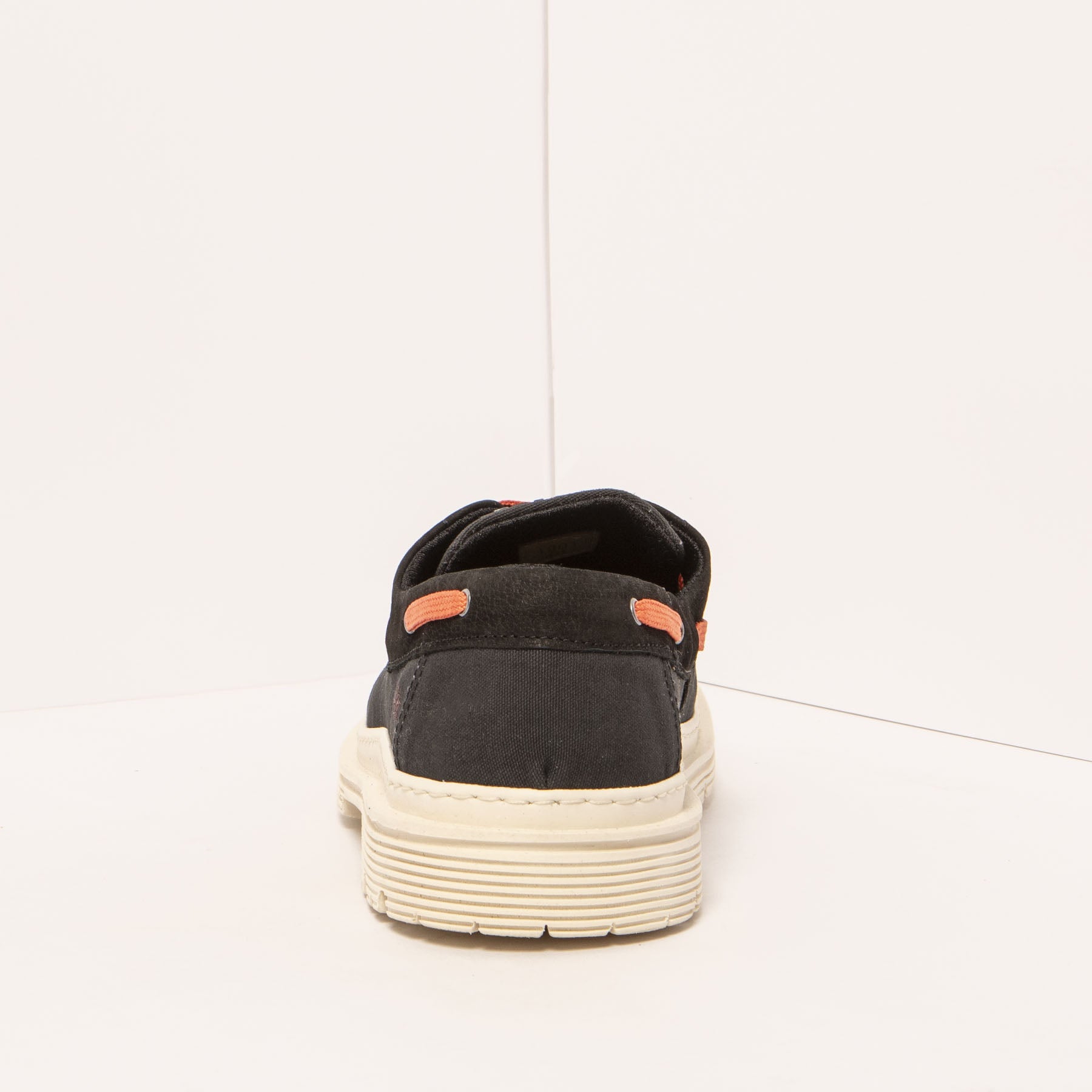 gid://shopify/Product/15693395788108_5