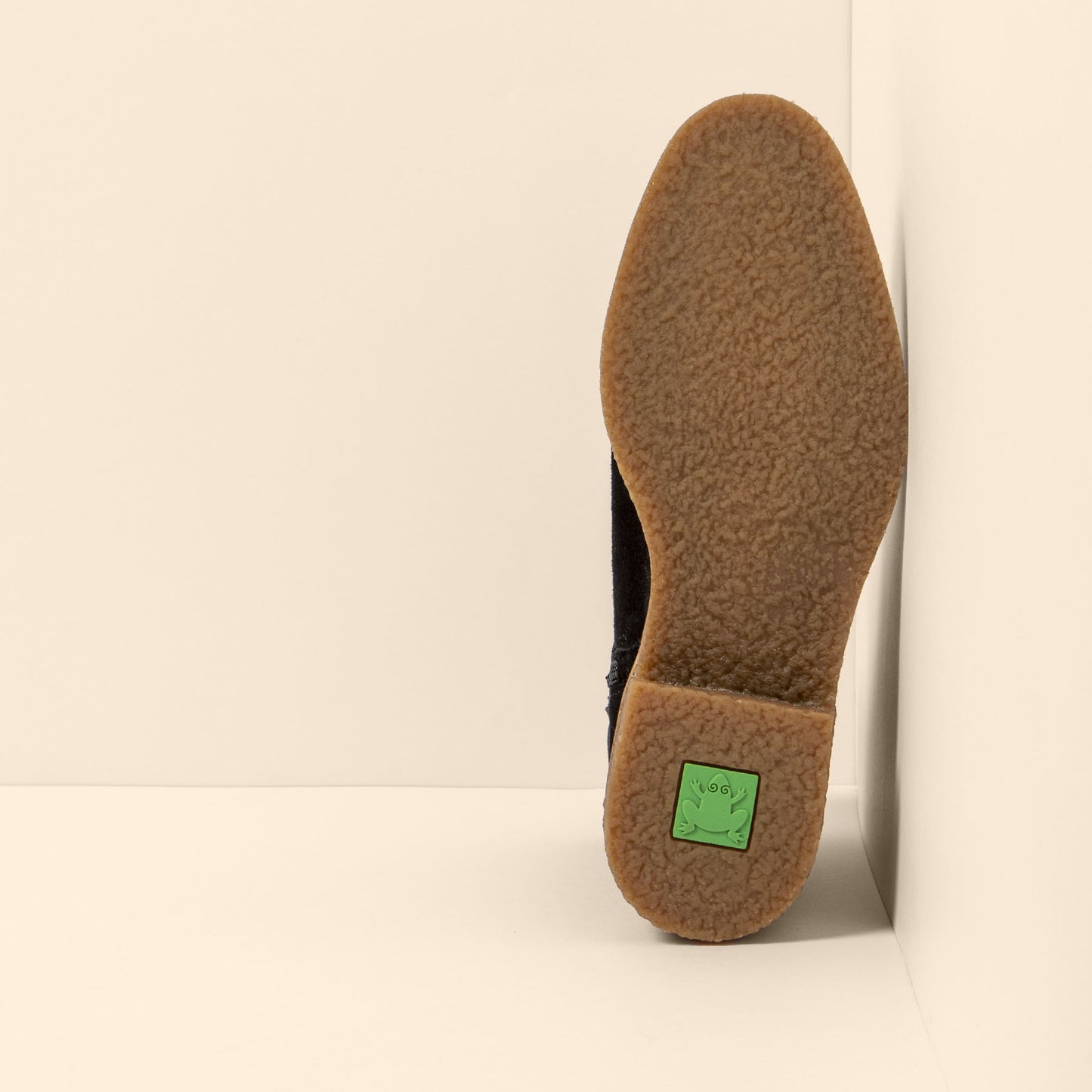 gid://shopify/Product/15700157268300_3