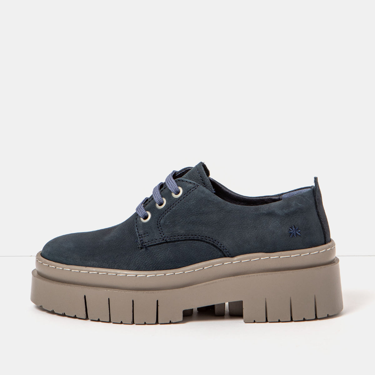 gid://shopify/Product/16172764561740_1