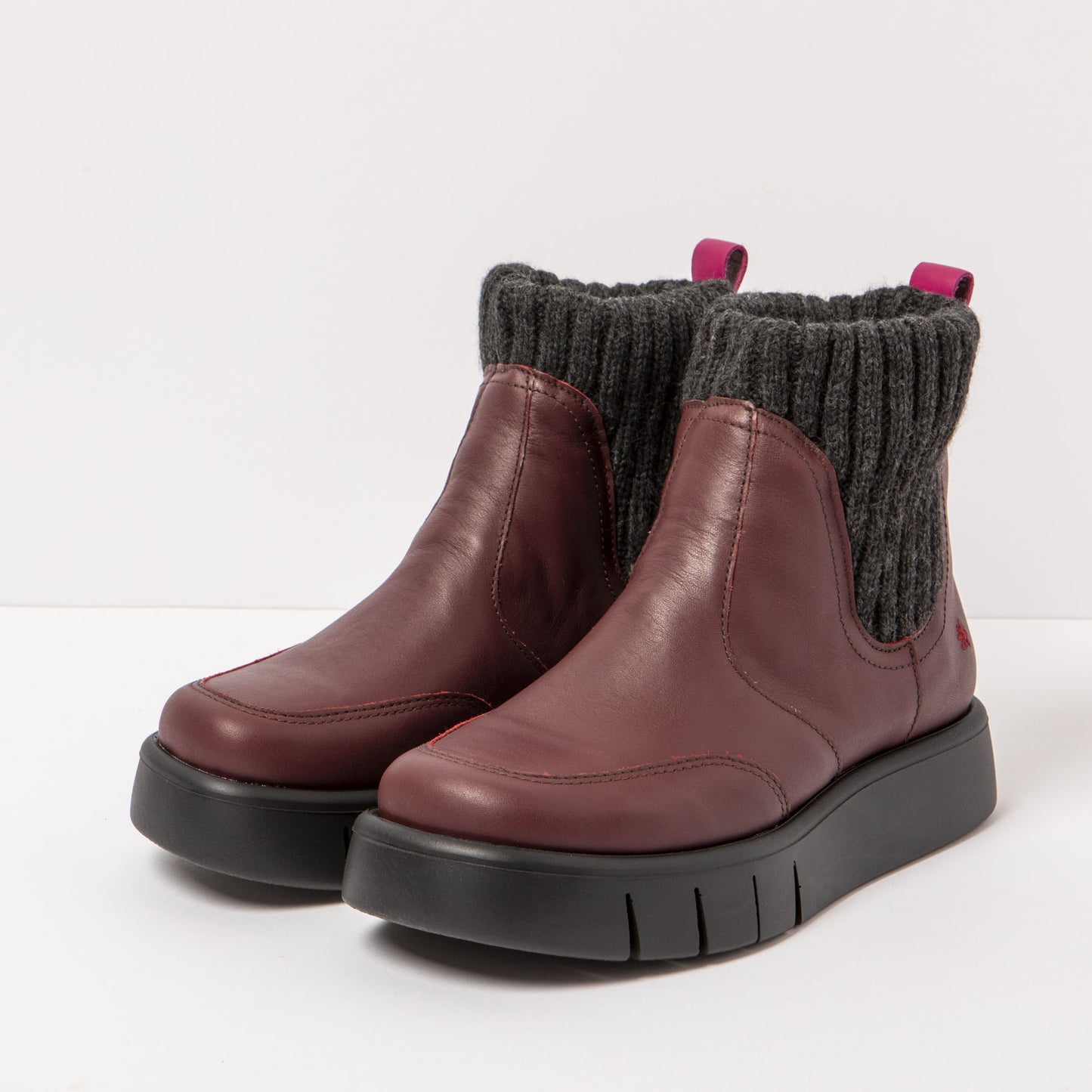 gid://shopify/Product/15785701441868_5