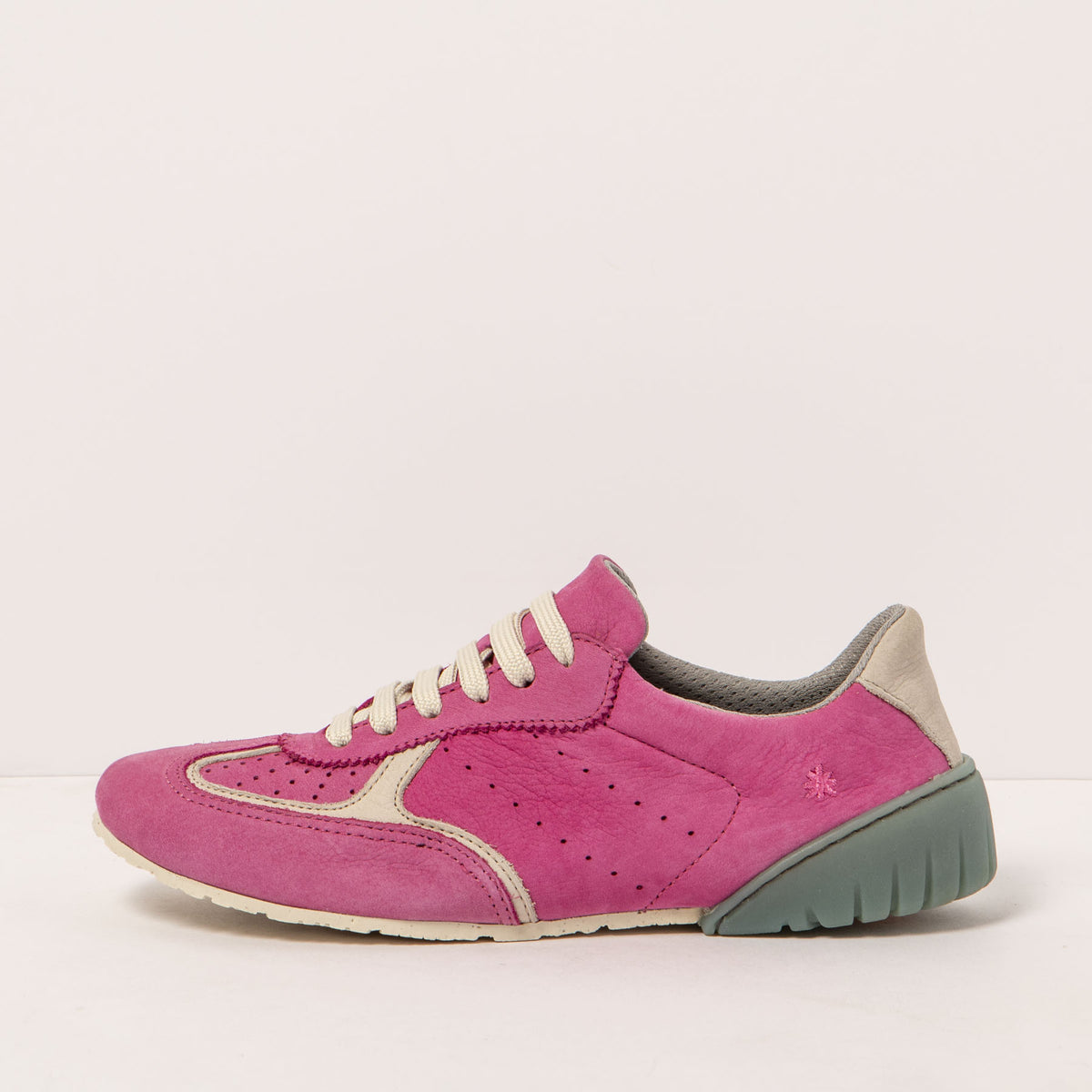 gid://shopify/Product/16172055855436_4