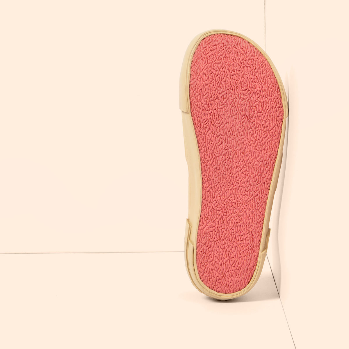 gid://shopify/Product/16124851323212_3