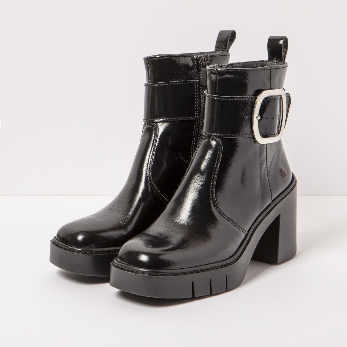 gid://shopify/Product/16171856003404_5