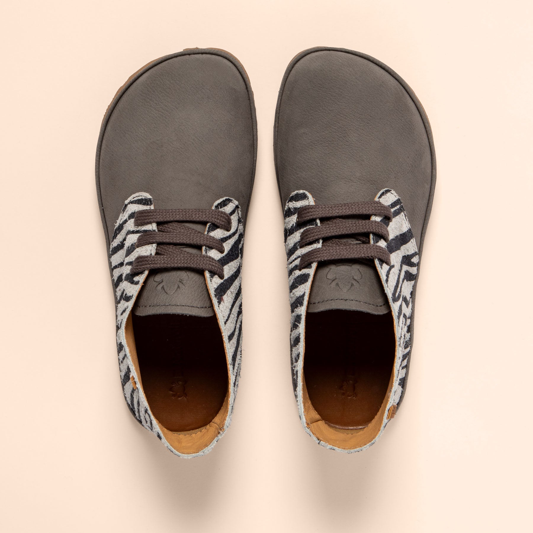 gid://shopify/Product/15700758102348_4