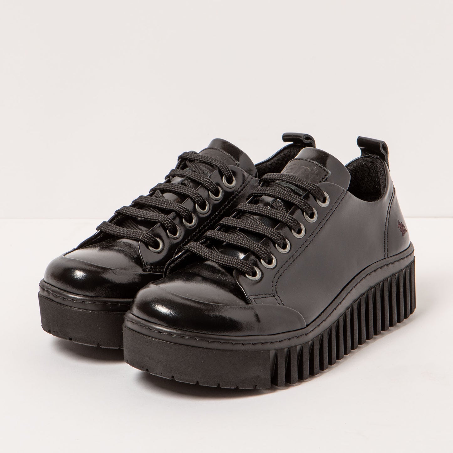 gid://shopify/Product/15694080082252_2