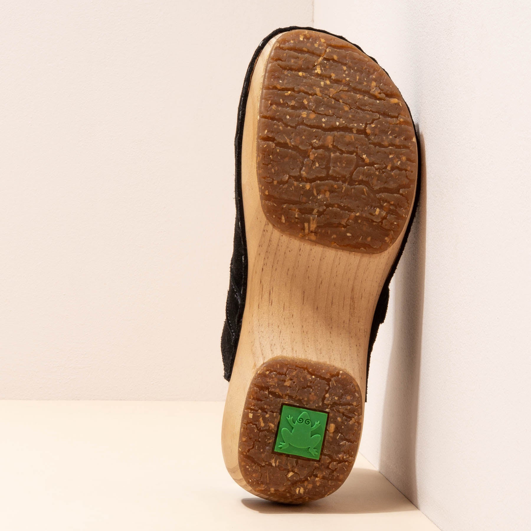 gid://shopify/Product/15700088389964_3