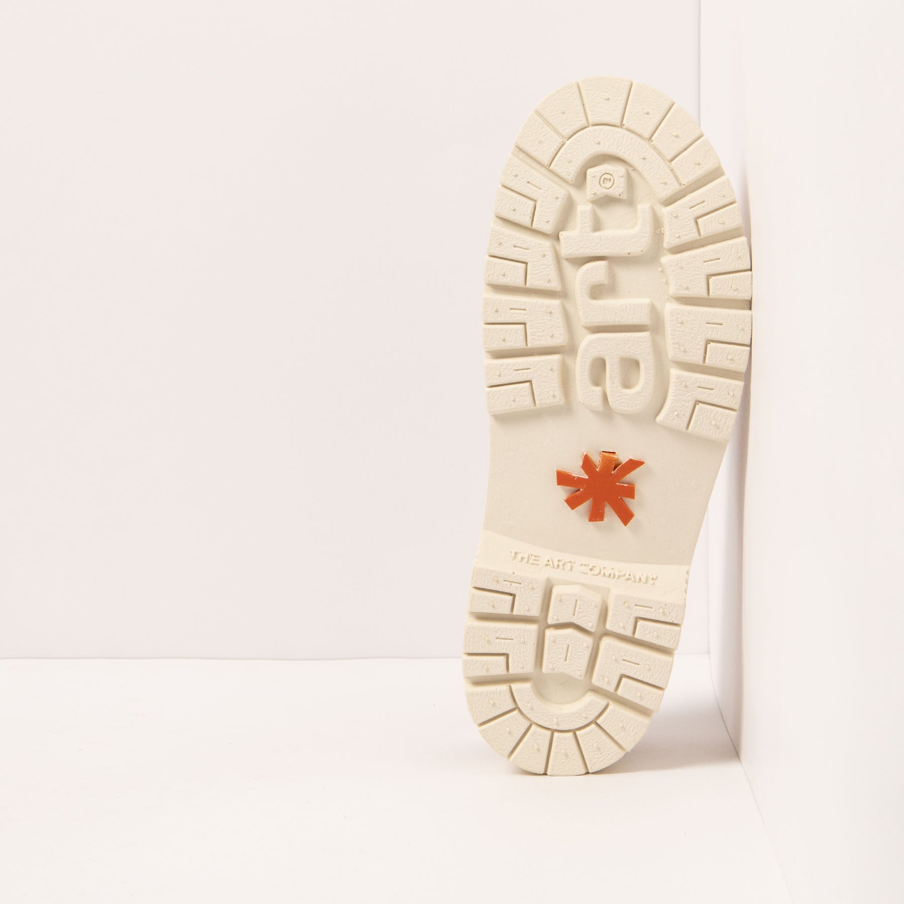 gid://shopify/Product/15693414826316_3