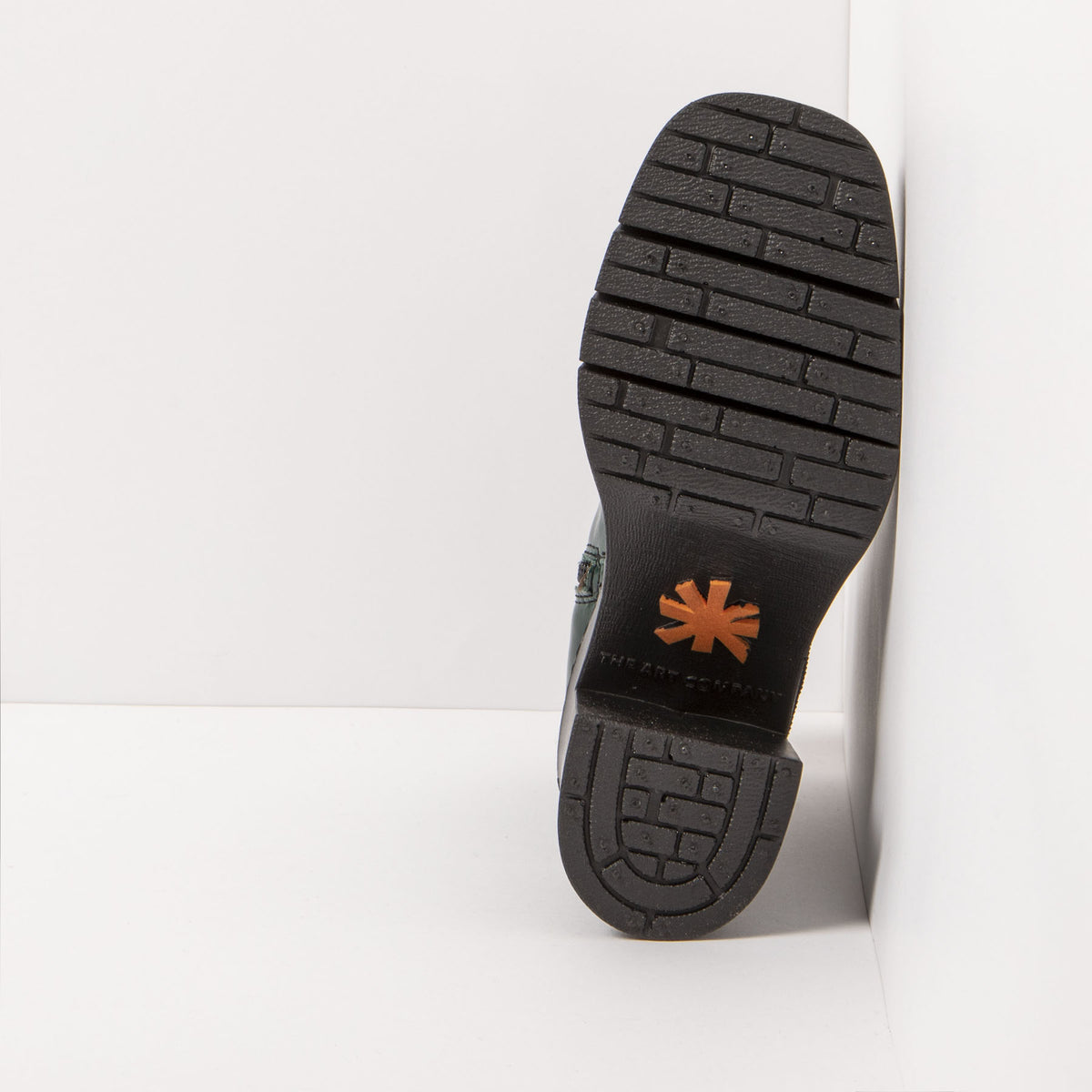 gid://shopify/Product/16171867046220_6