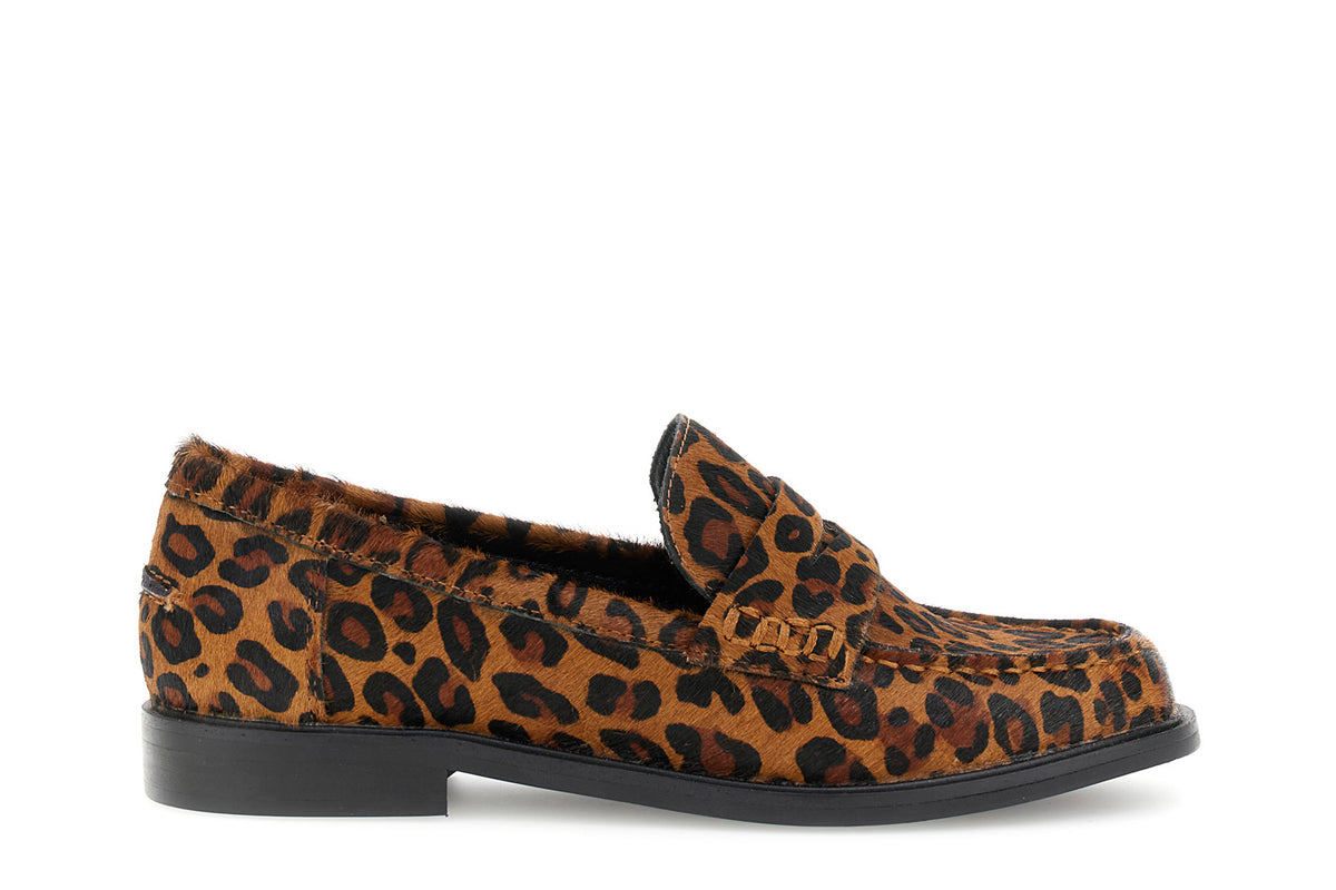 gid://shopify/Product/16175993028940_59121490854220