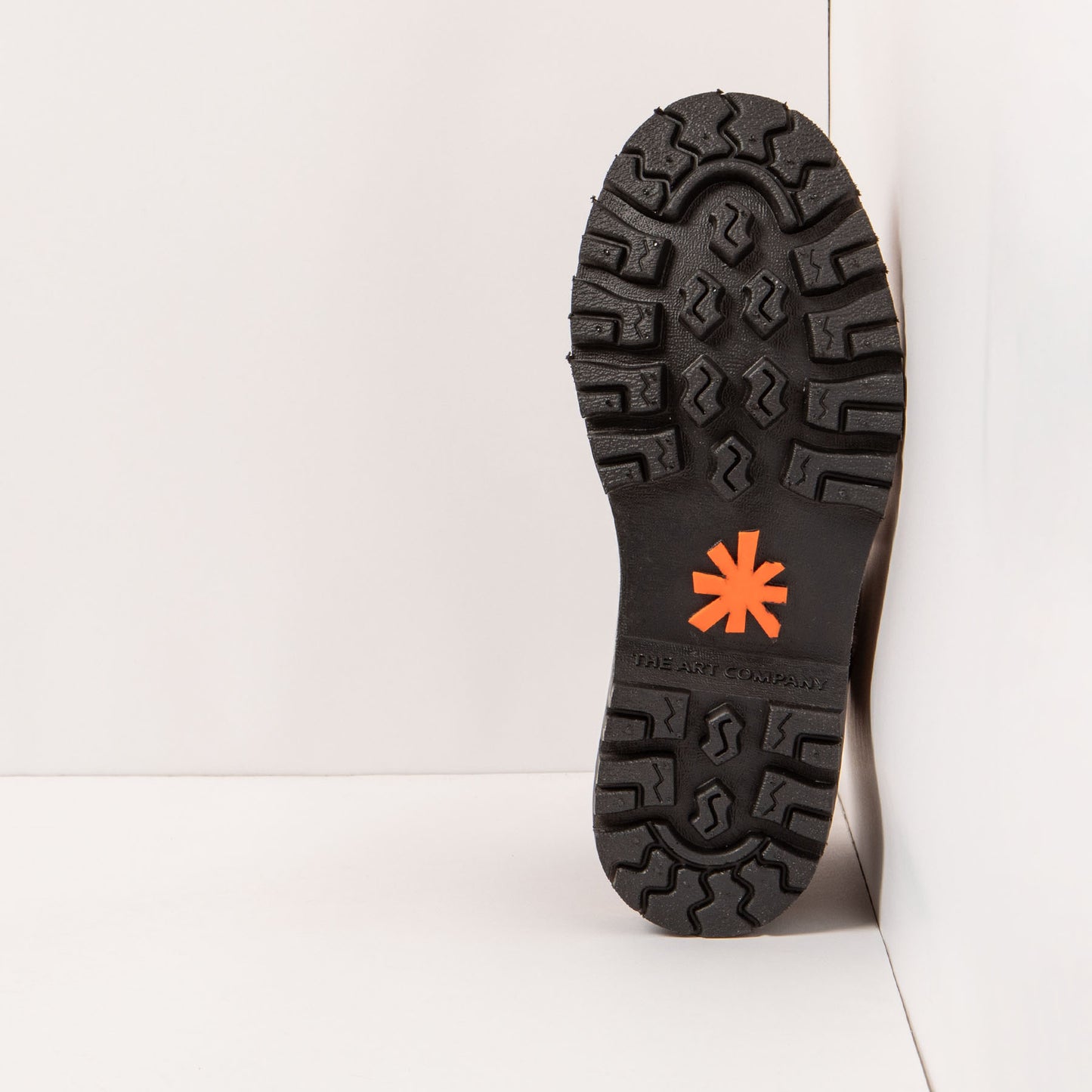 gid://shopify/Product/15693641744716_3