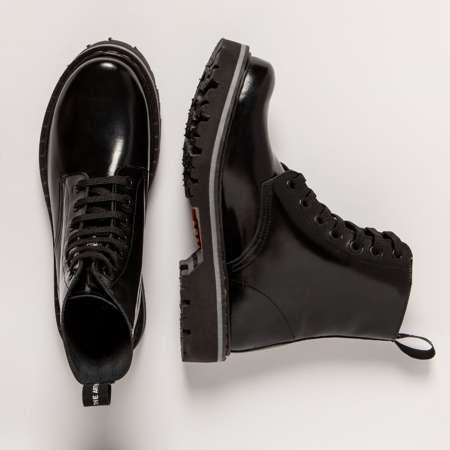 gid://shopify/Product/15693671825740_4