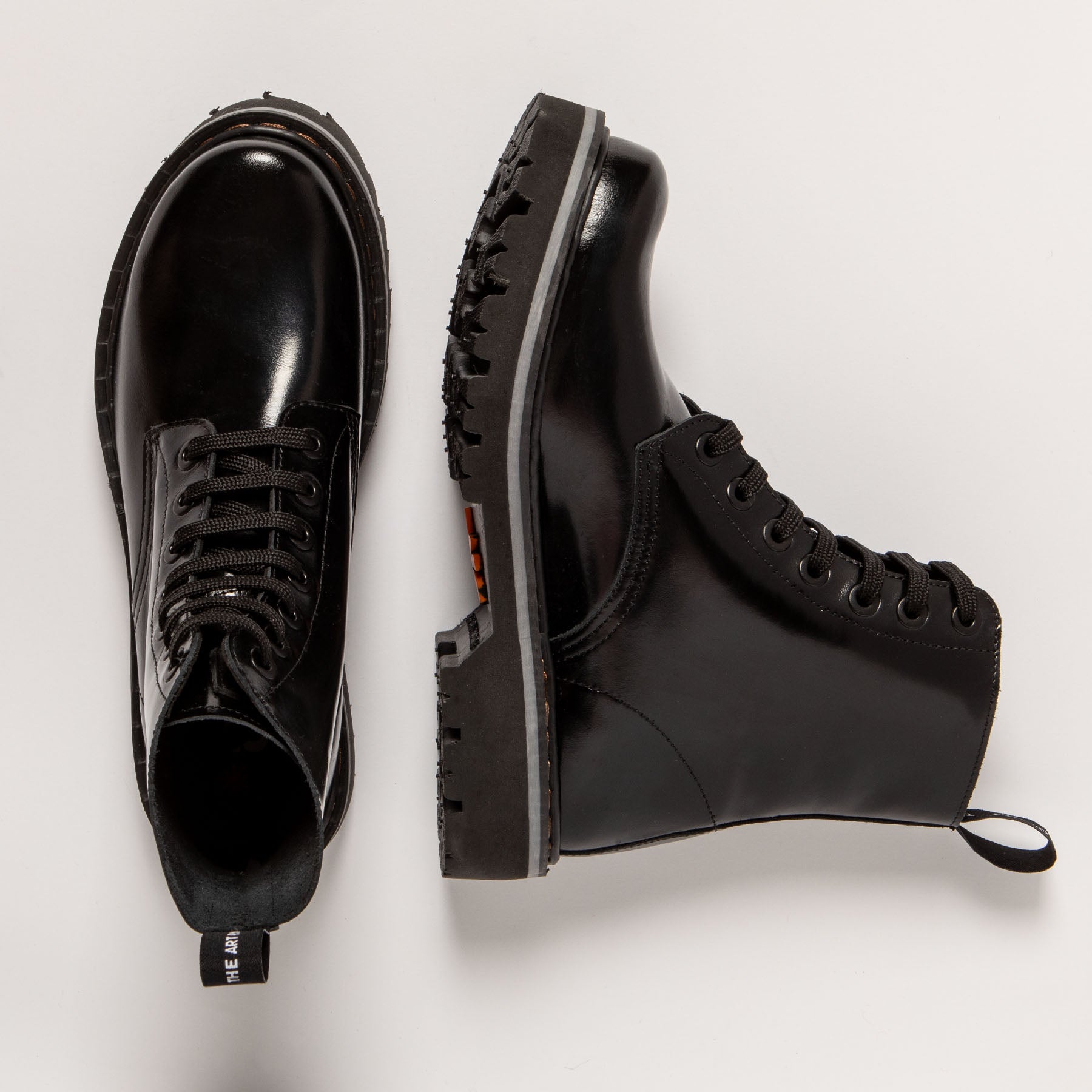 gid://shopify/Product/15693671825740_4