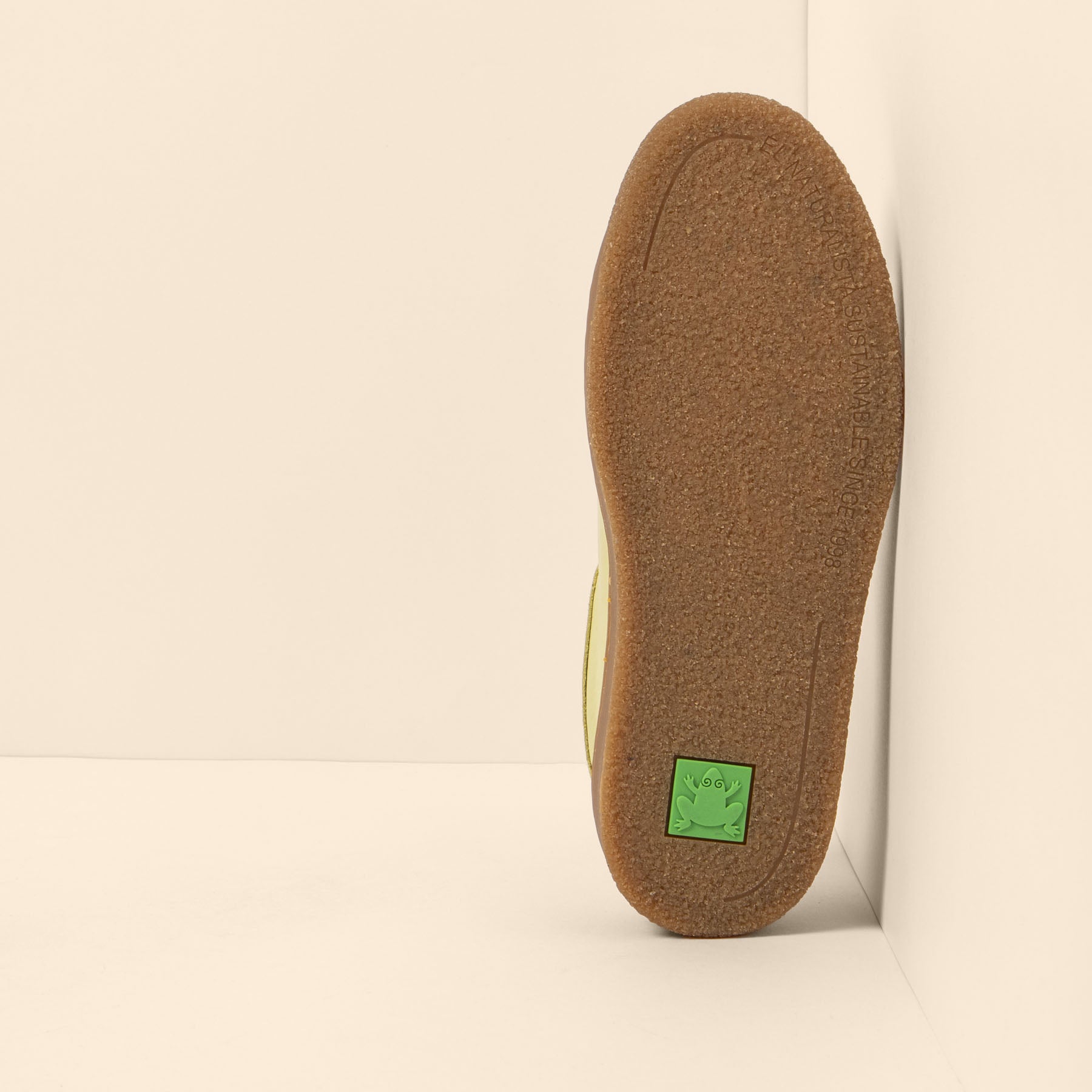 gid://shopify/Product/15700560871756_3