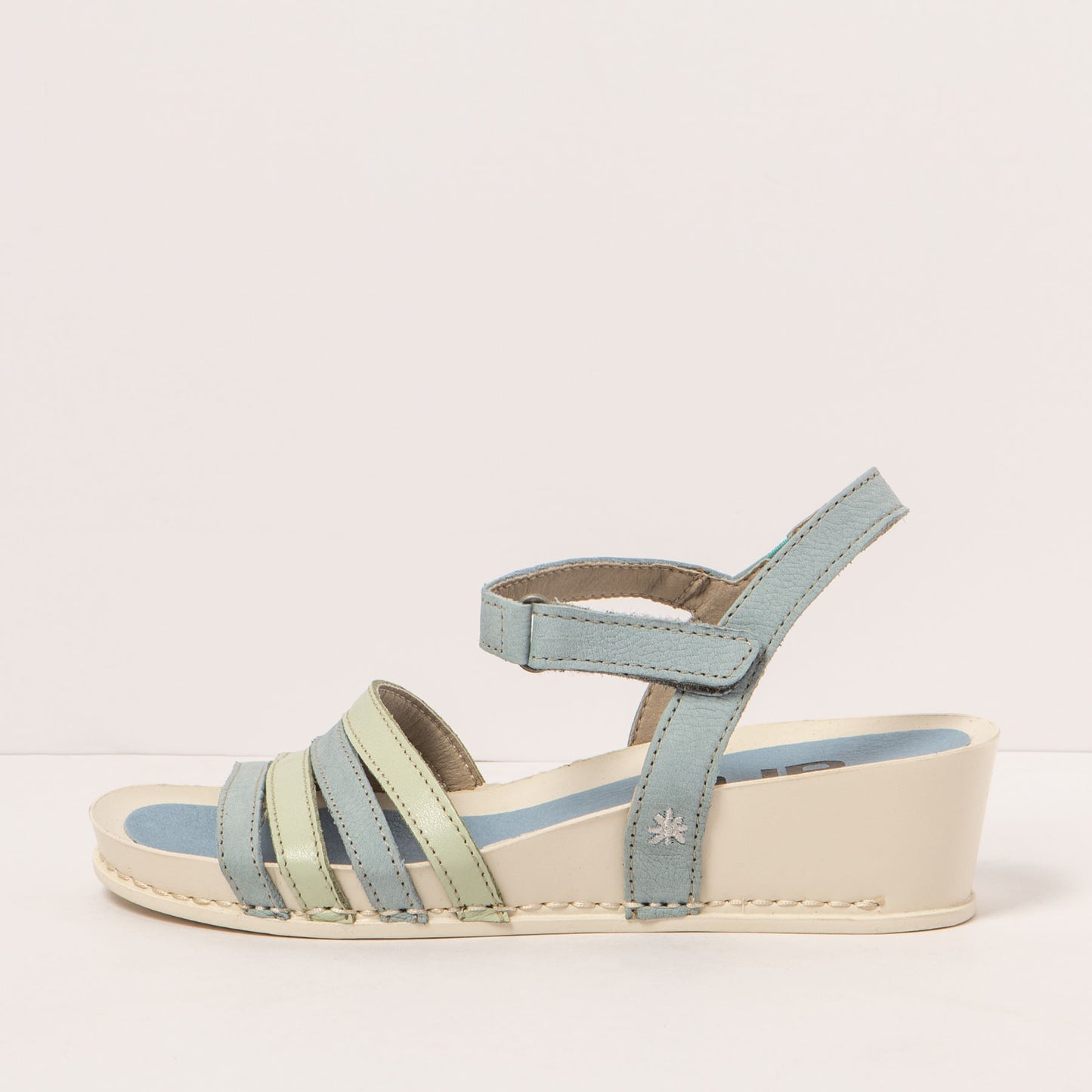 gid://shopify/Product/15693503168844_1