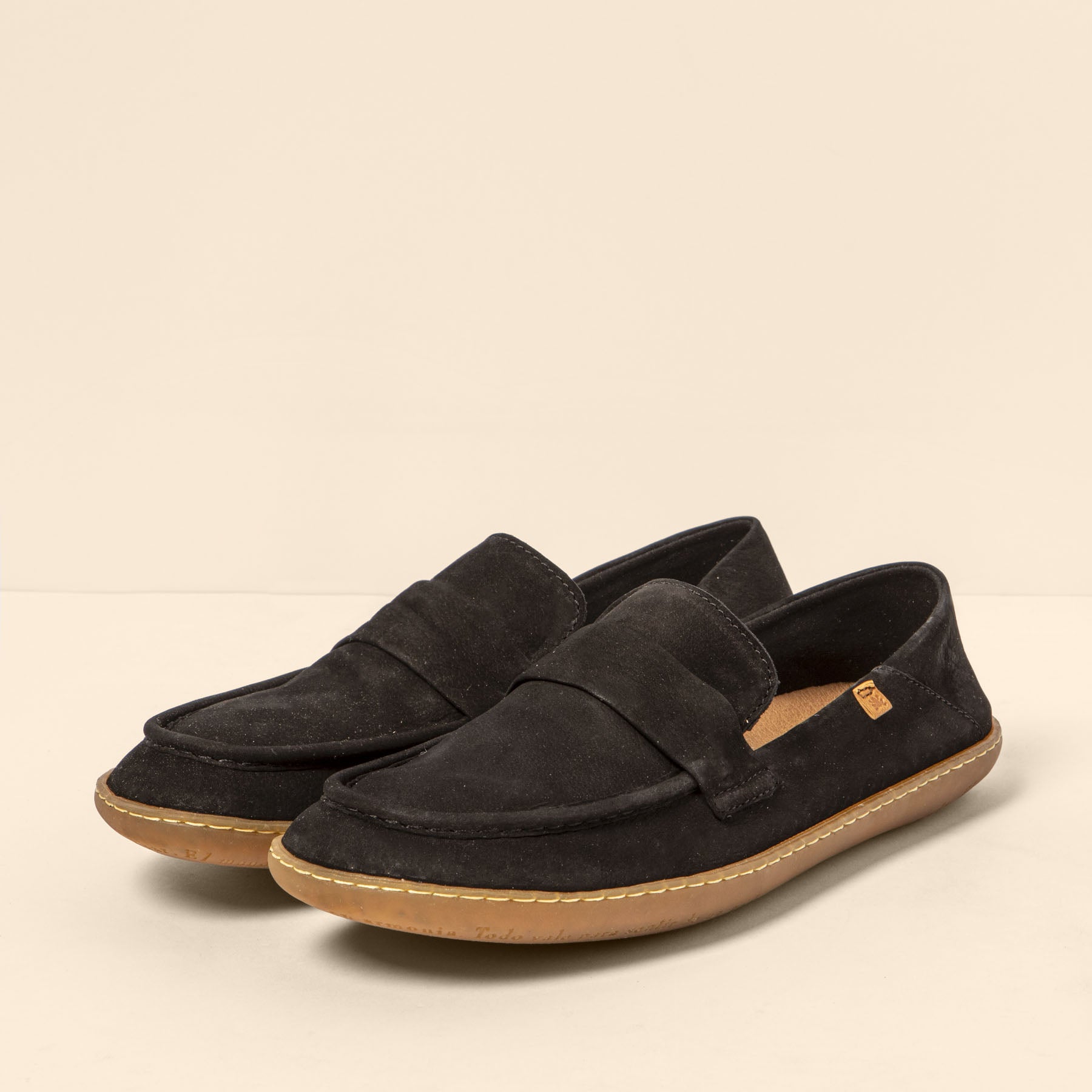 gid://shopify/Product/15700355842380_2