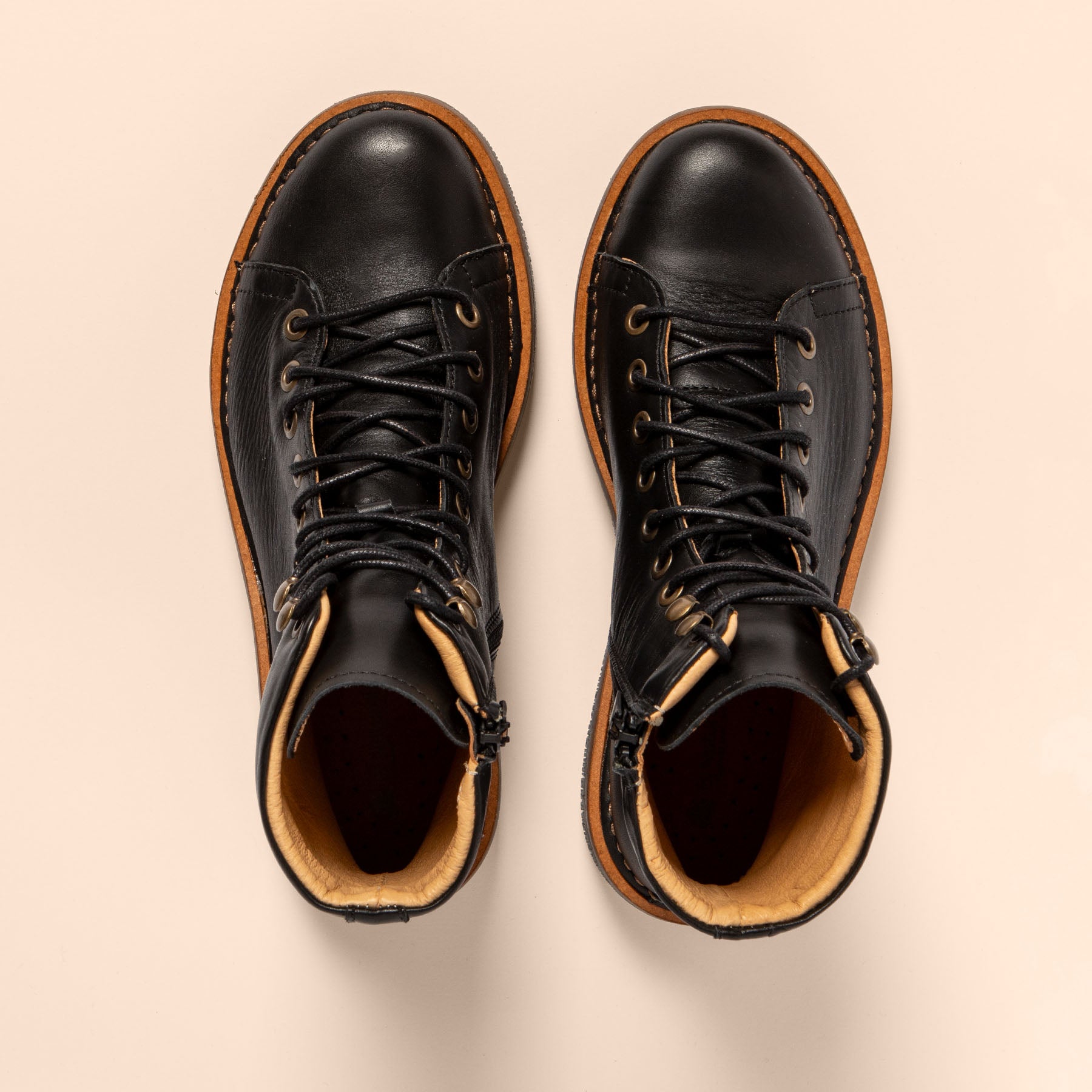 gid://shopify/Product/15700807319884_4
